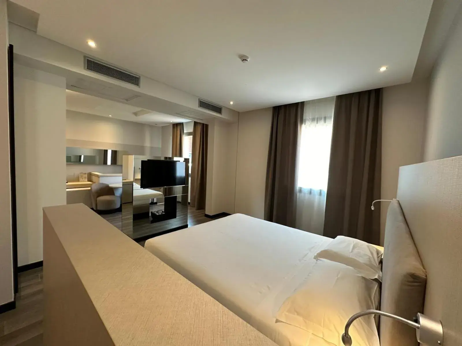 Bed in Hotel Cruise Bed in Hotel Cruise