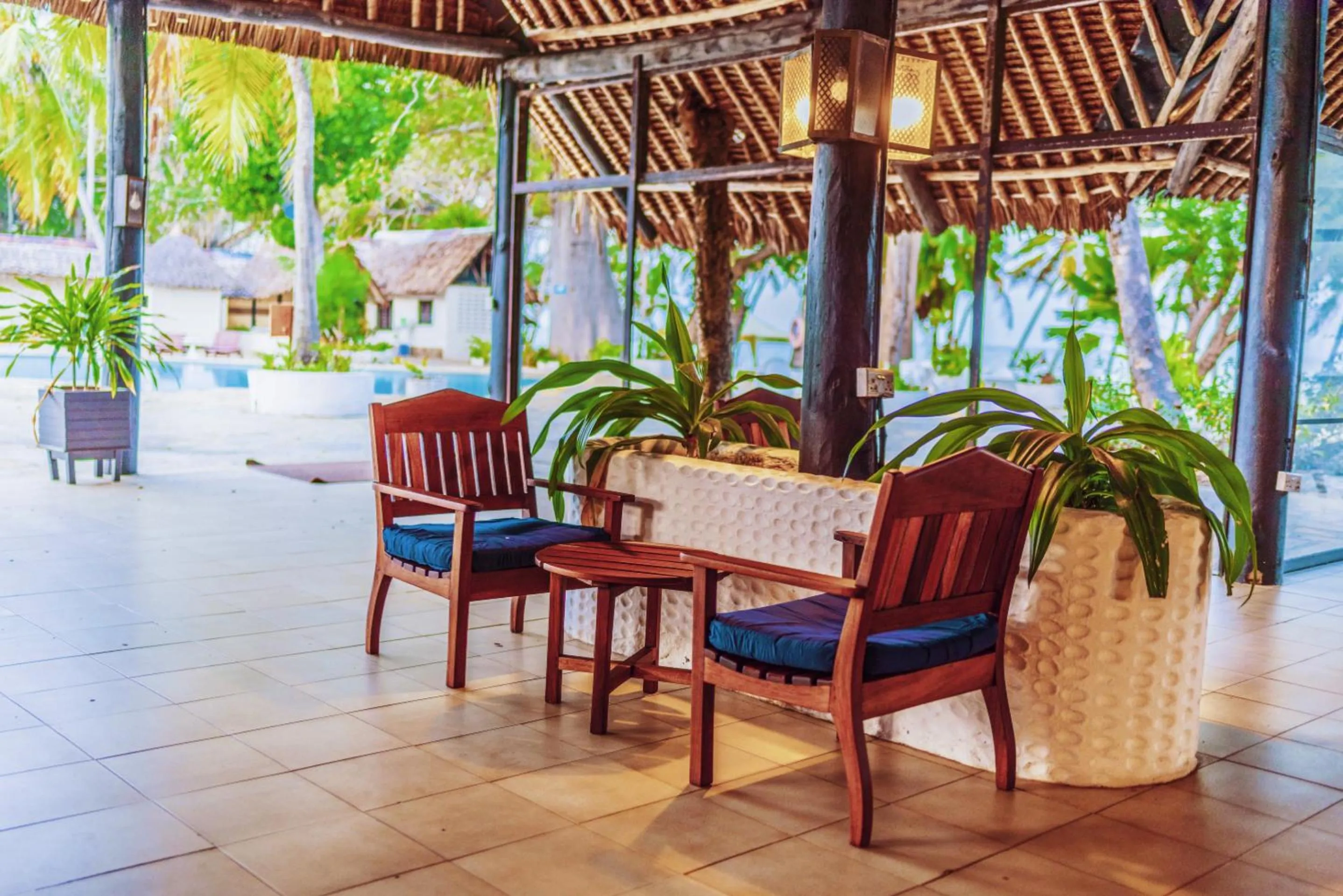 Restaurant/places to eat in Safari Beach Hotel