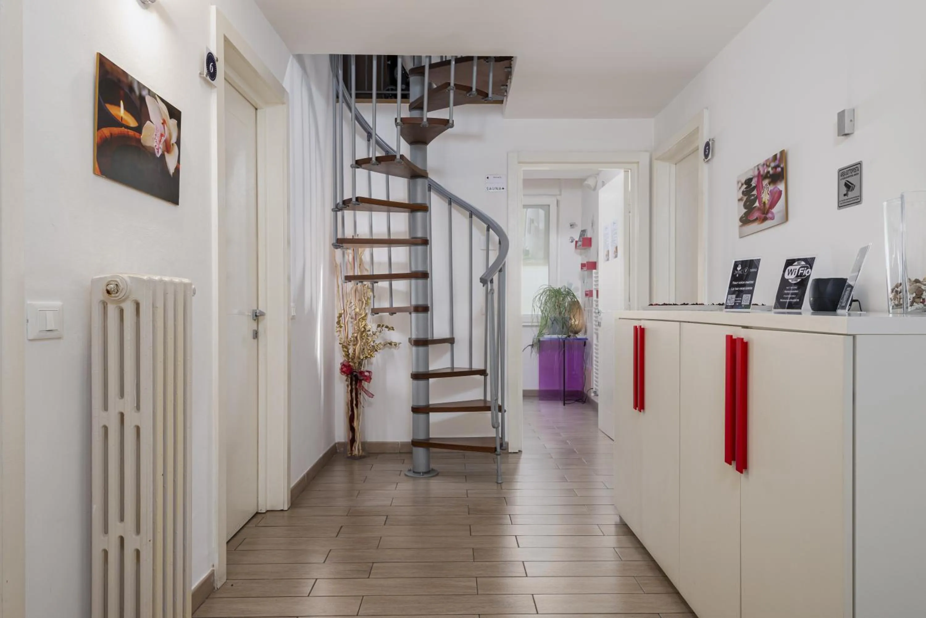 Decorative detail in Florence Comfort B&B