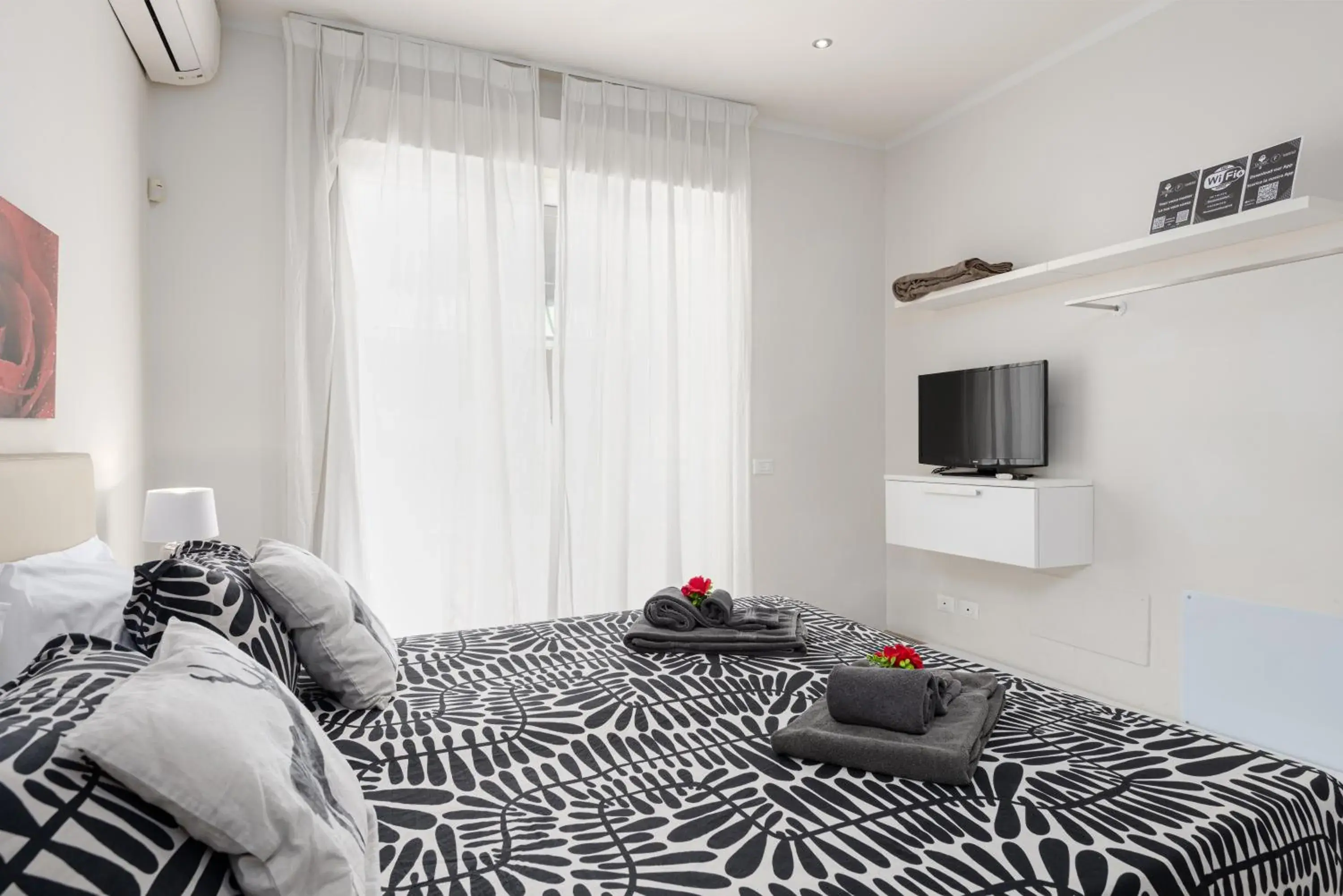 Triple Room with Terrace in Florence Comfort B&B Triple Room with Terrace in Florence Comfort B&B