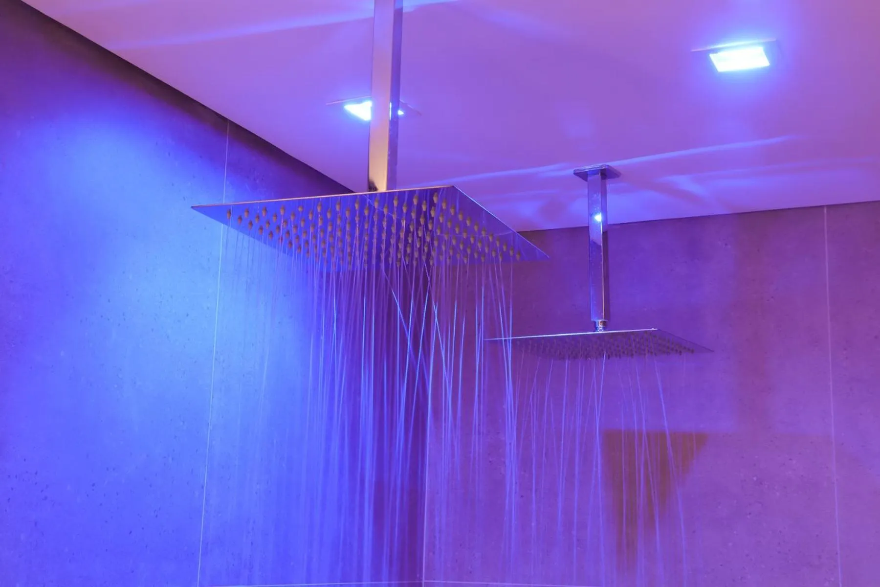 Shower in Porto das Asas Park Hotel