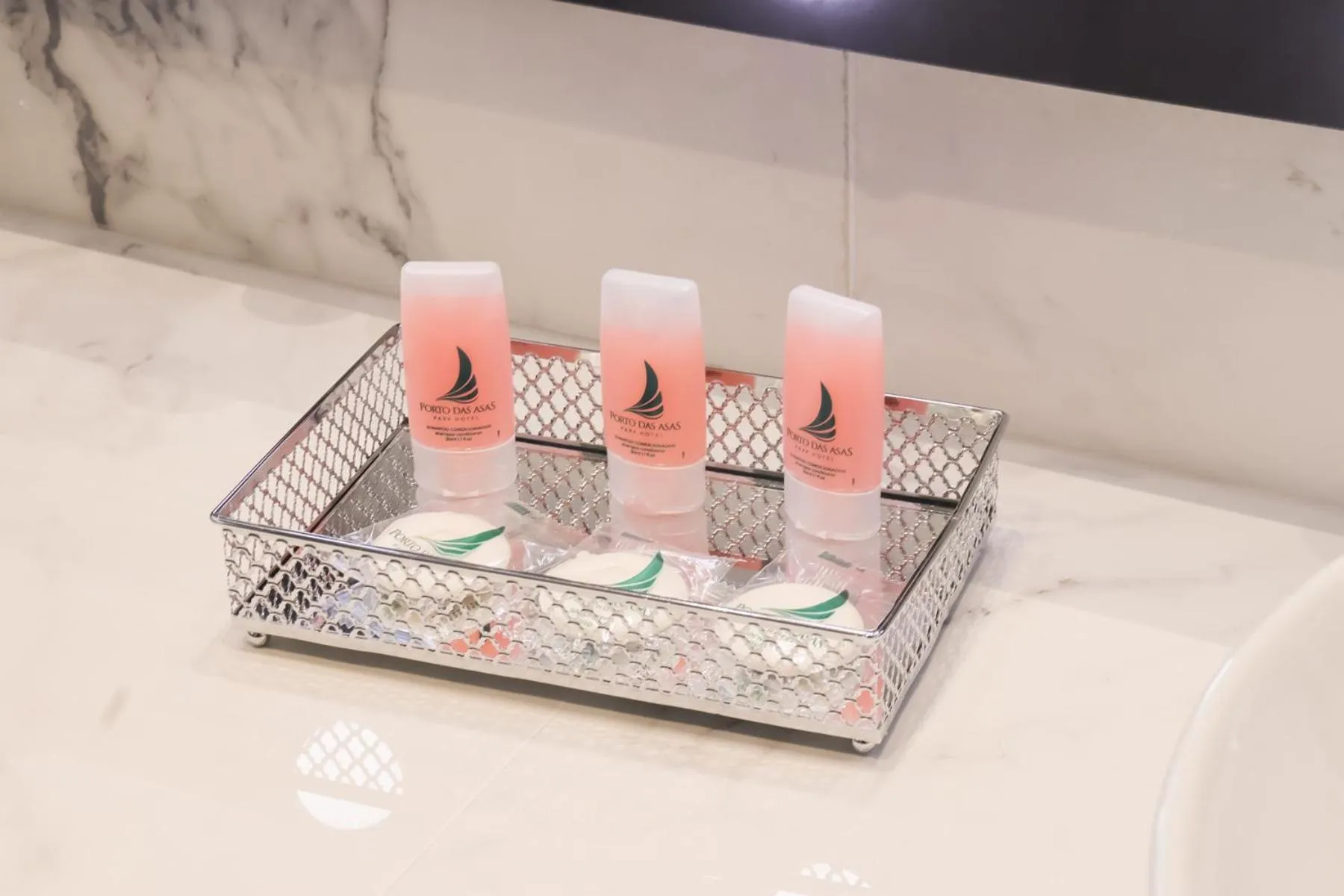 Bathroom in Porto das Asas Park Hotel