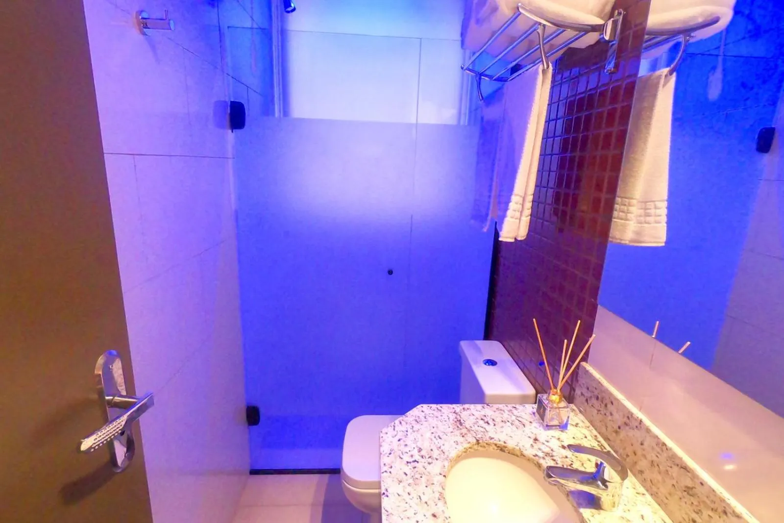 Bathroom in Porto das Asas Park Hotel