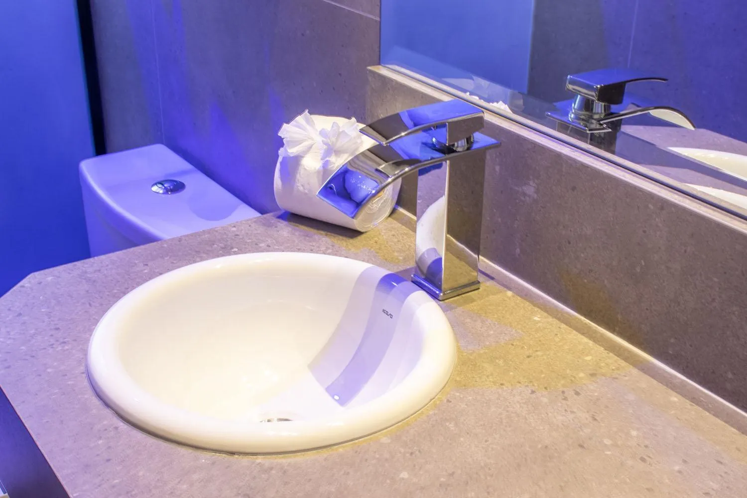 Bathroom in Porto das Asas Park Hotel