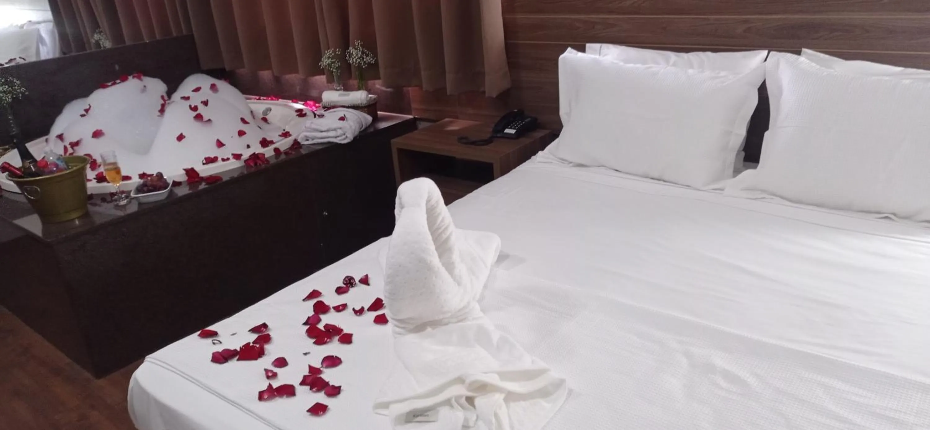 Bedroom, Bed in CAMBRAIA HOTEL ARCOS