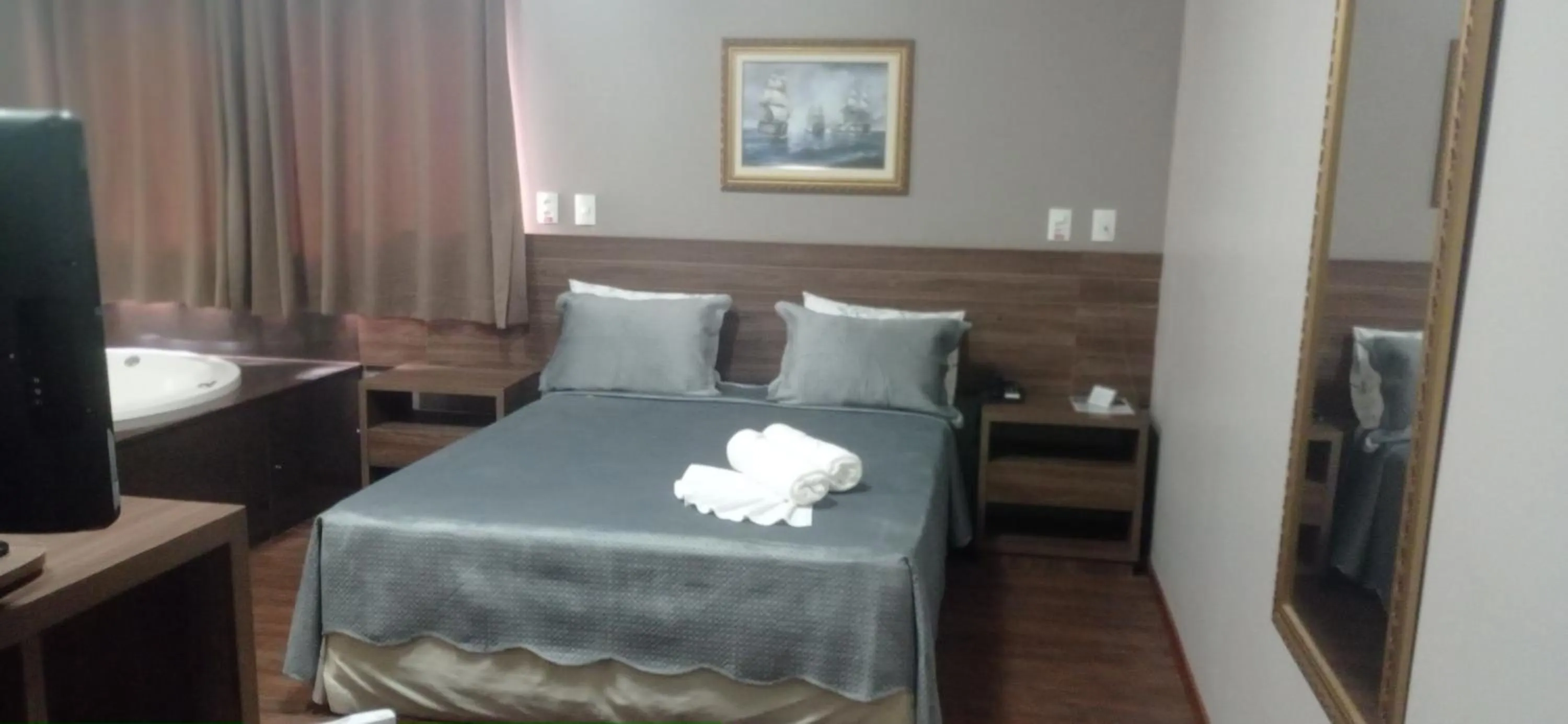 Photo of the whole room, Bed in CAMBRAIA HOTEL ARCOS