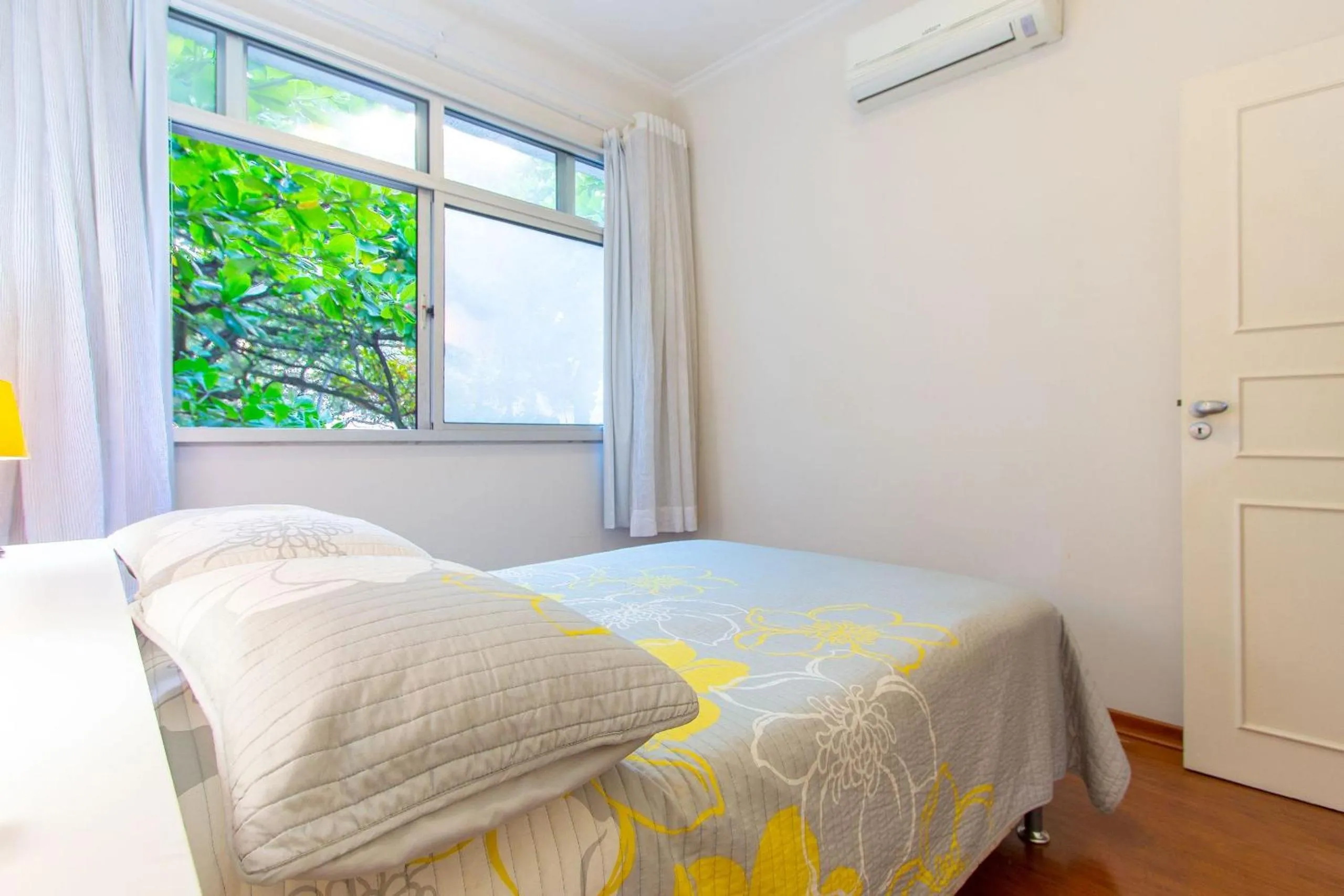 Bed in Ipanema: 2Qtos Confortável, Ao Lado da Praia