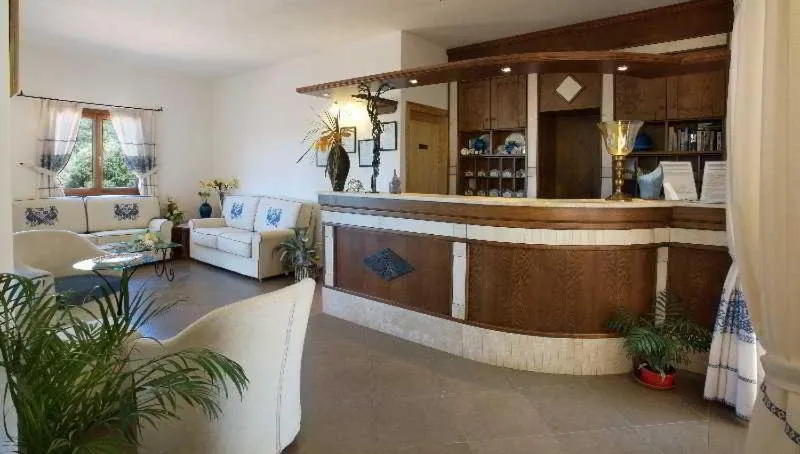 Lobby or reception in Hotel Valkarana Country Relais