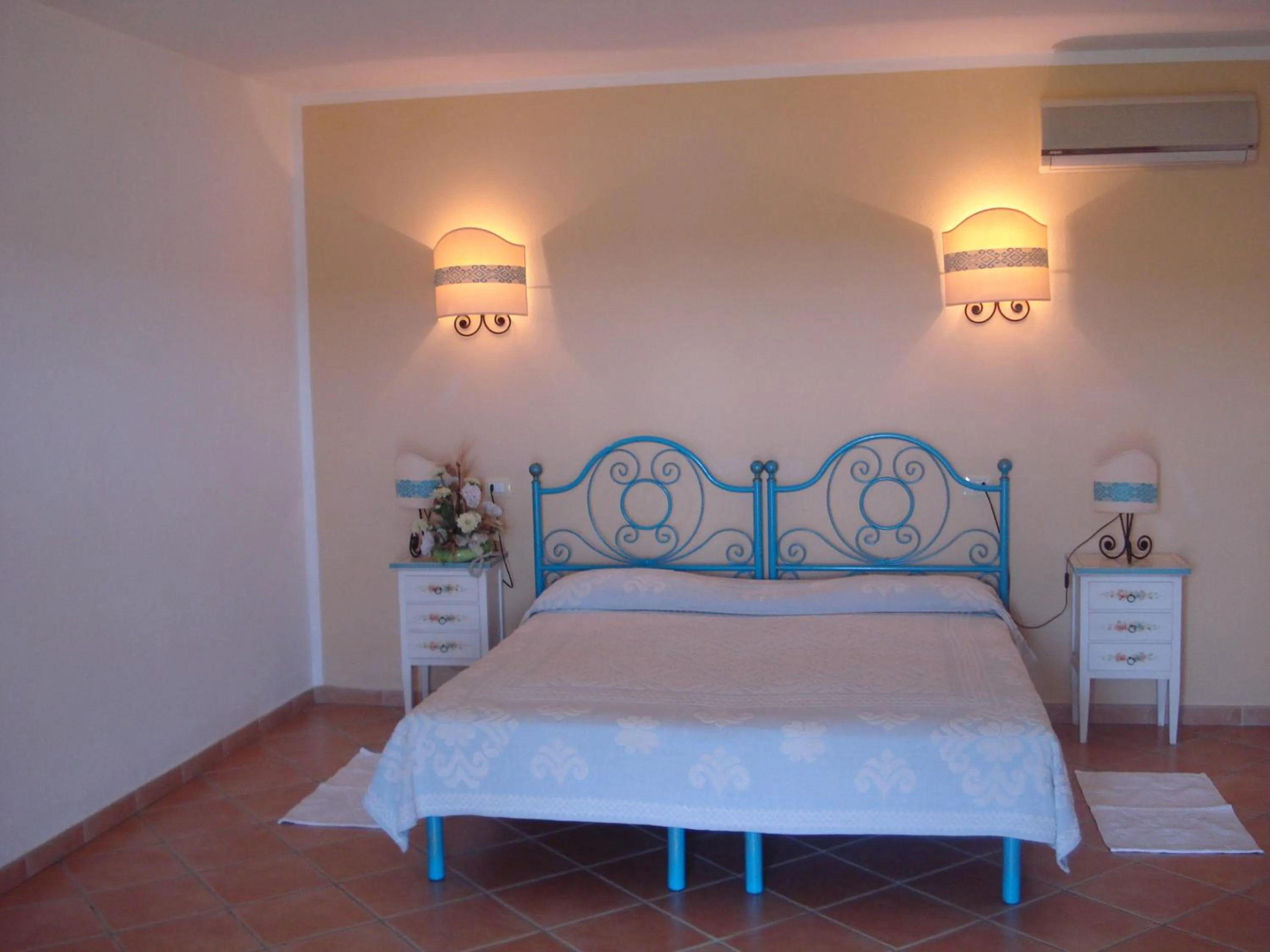 Photo of the whole room in Hotel Valkarana Country Relais