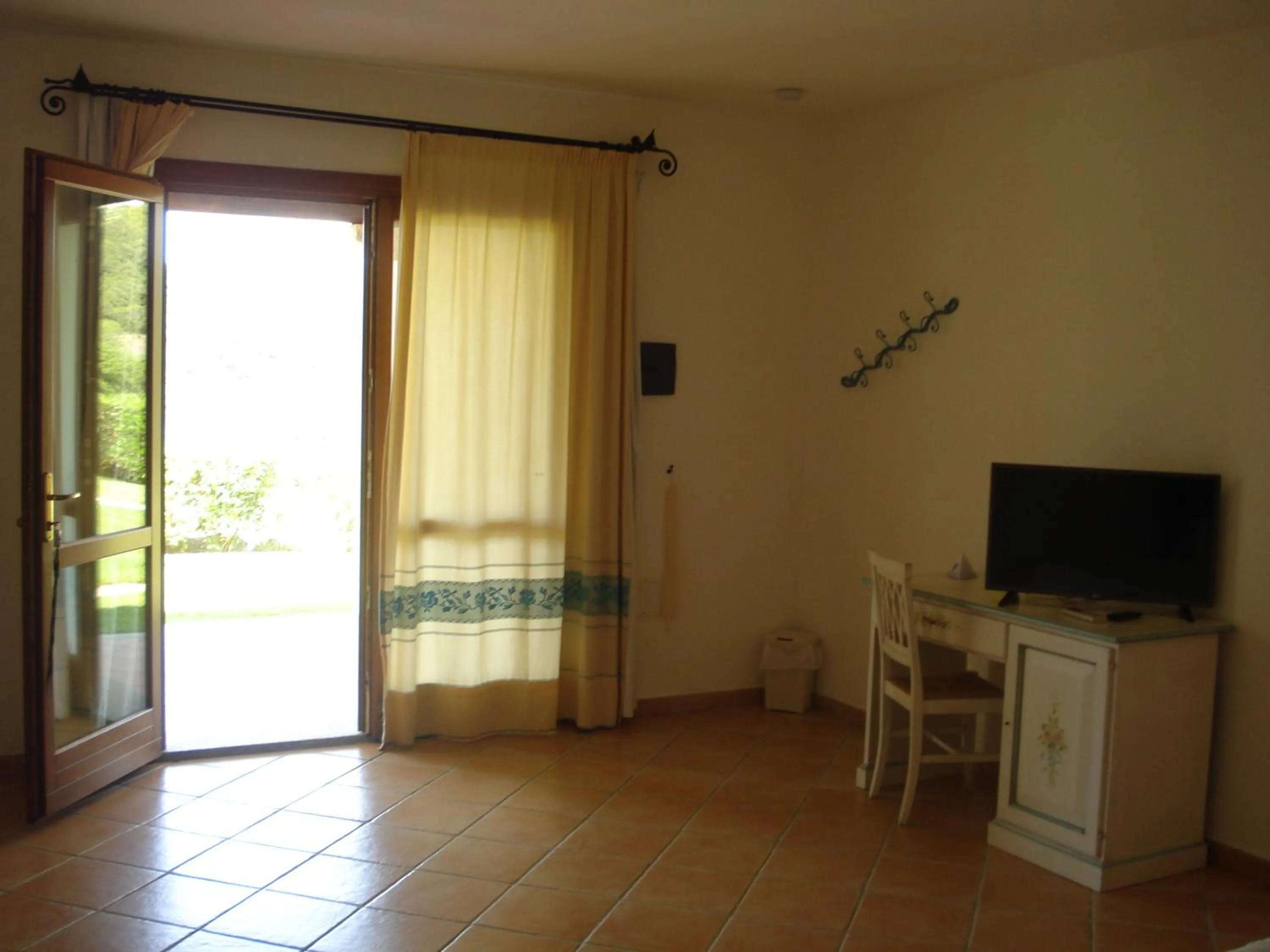 TV and multimedia in Hotel Valkarana Country Relais