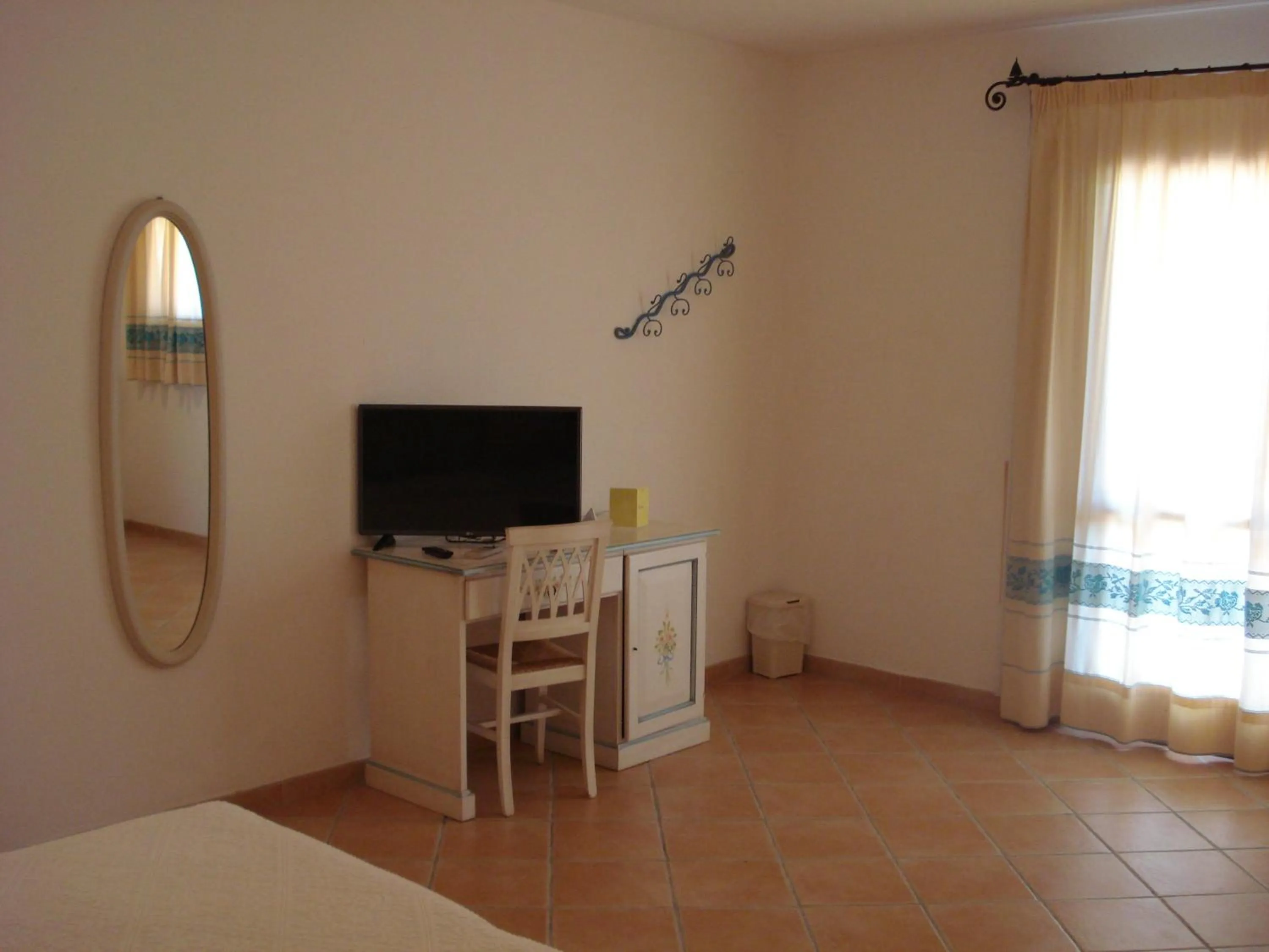 TV and multimedia in Hotel Valkarana Country Relais