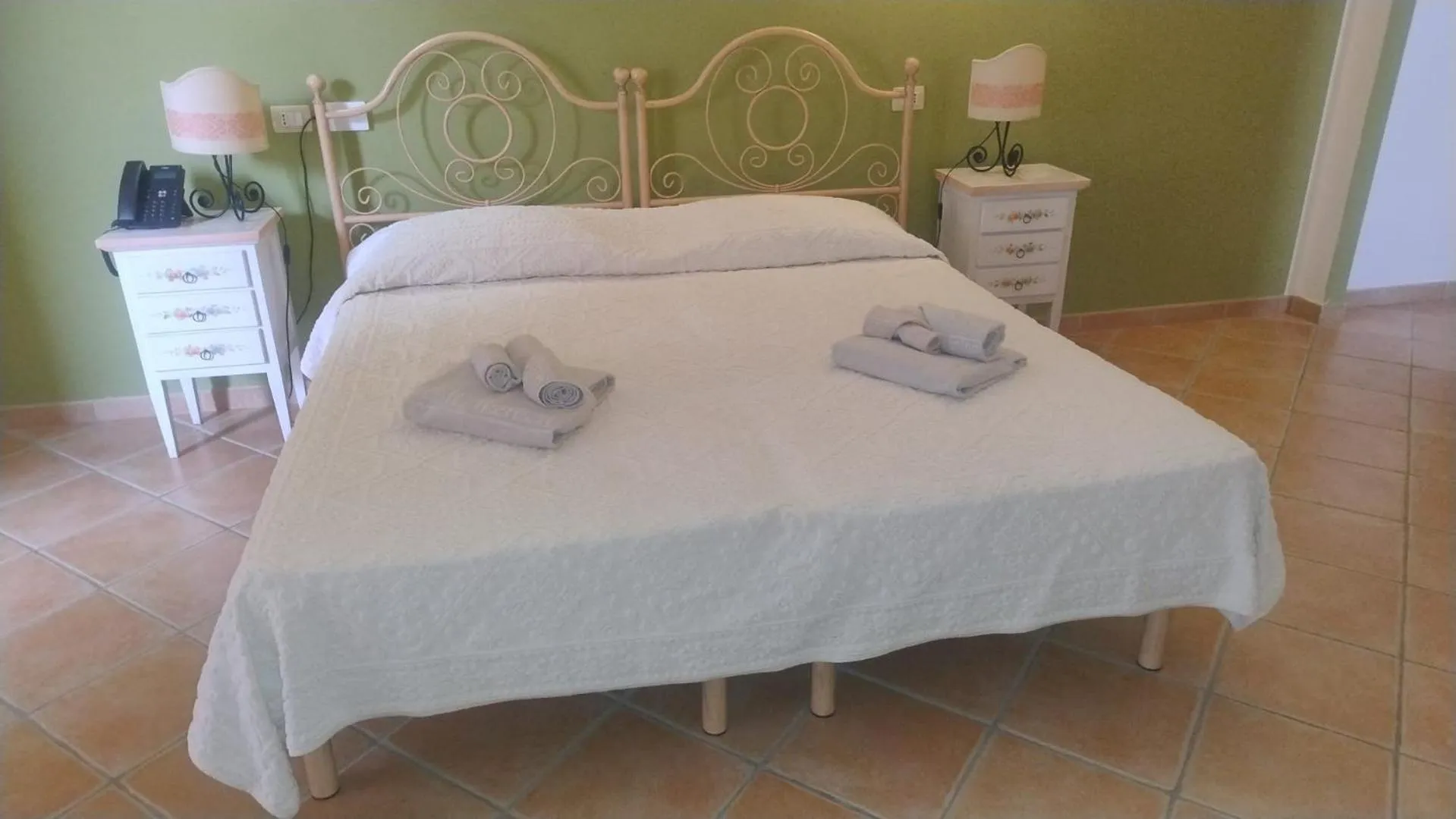 Photo of the whole room in Hotel Valkarana Country Relais