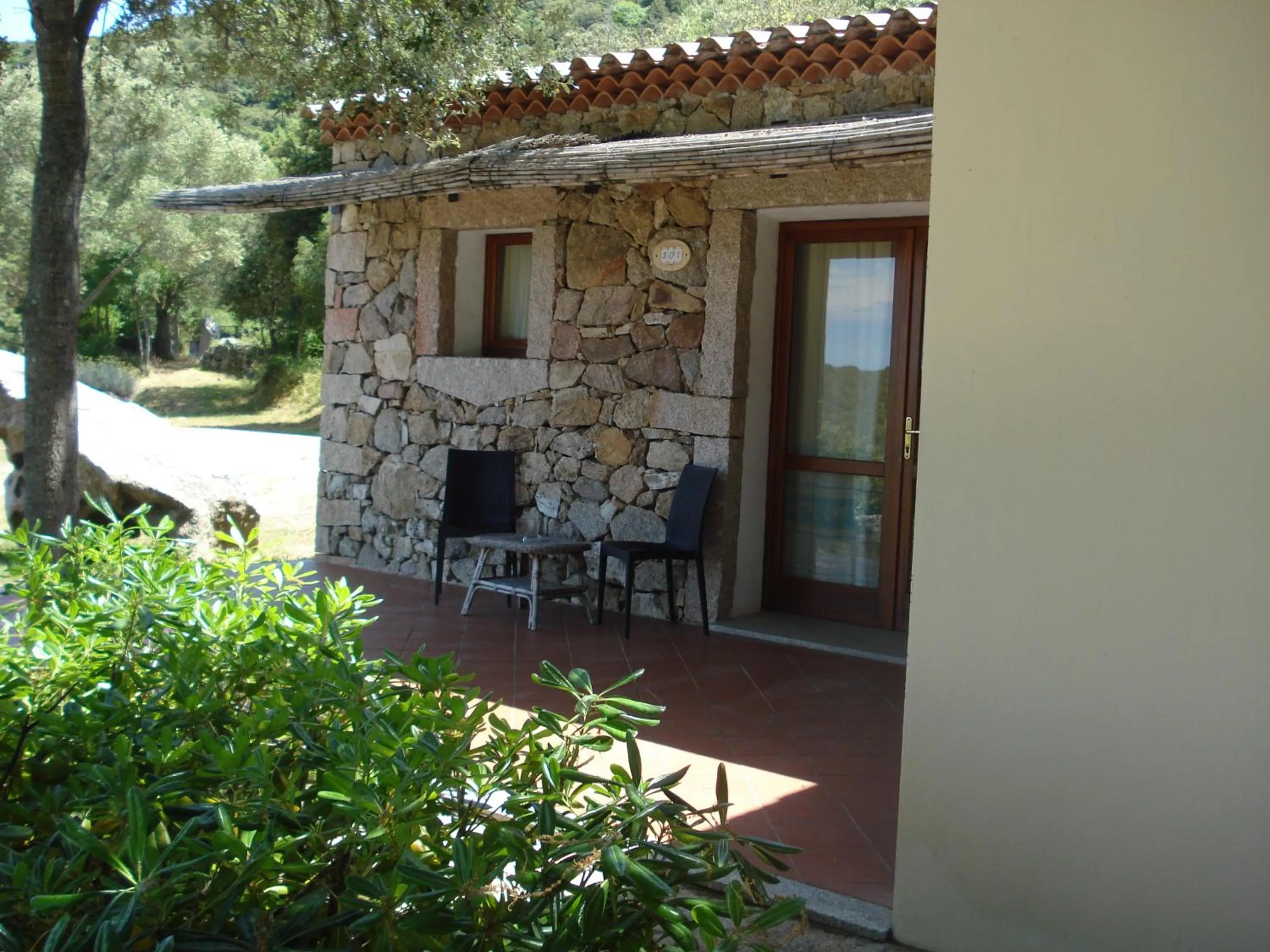 Property building in Hotel Valkarana Country Relais