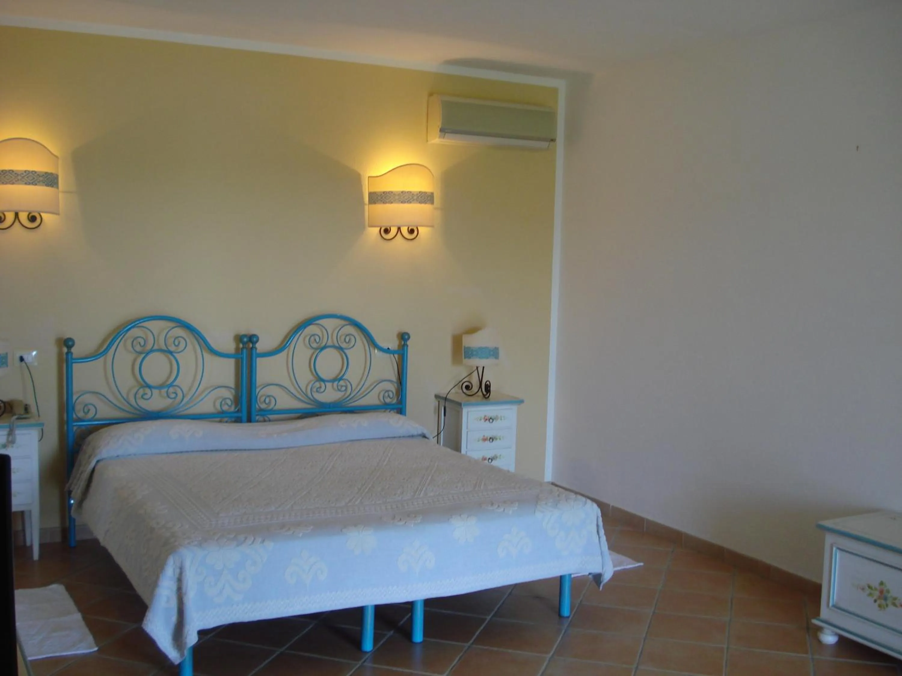 Photo of the whole room in Hotel Valkarana Country Relais