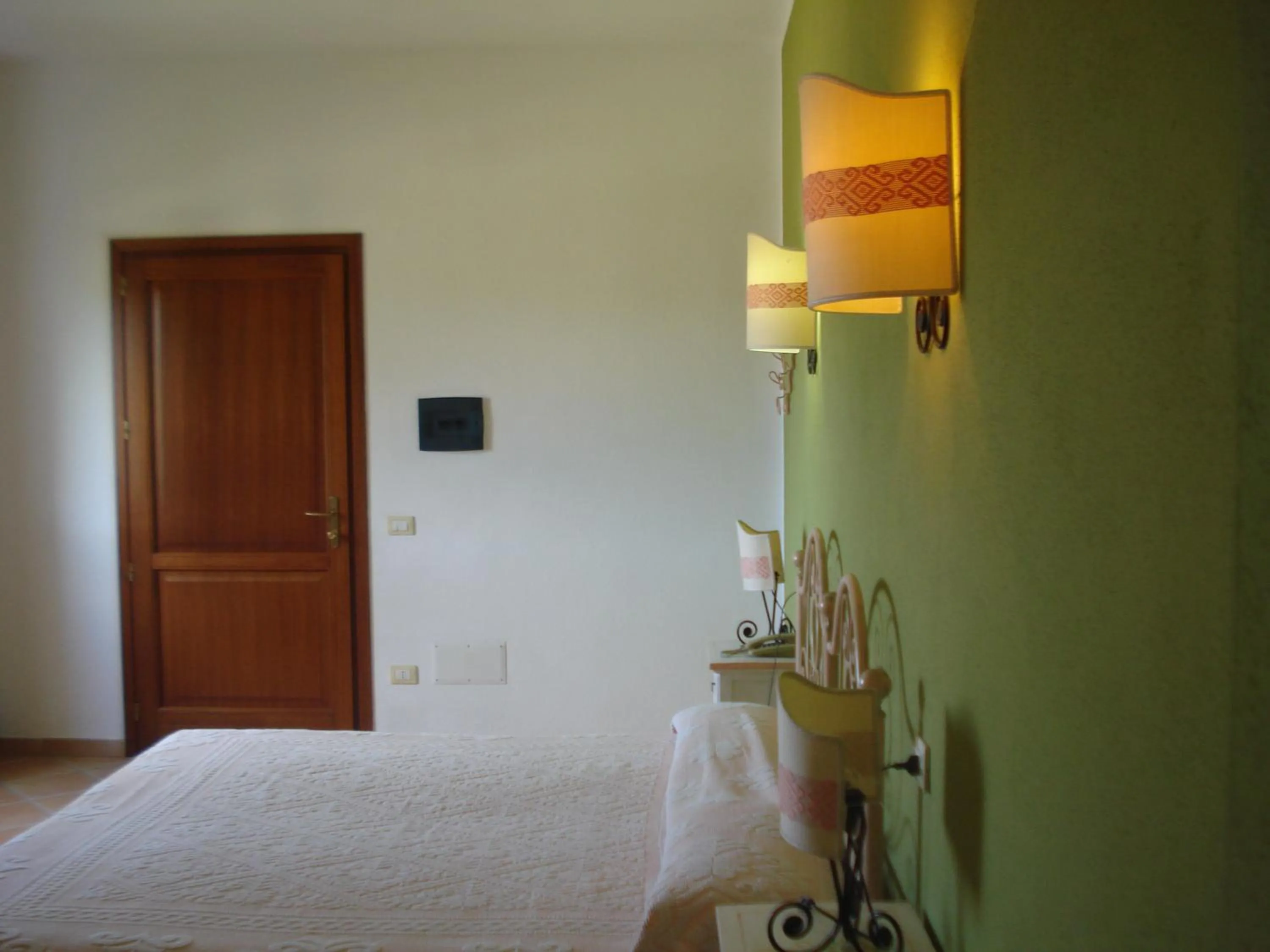 Bed in Hotel Valkarana Country Relais