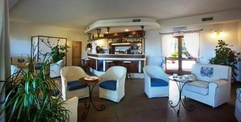 Lounge or bar in Hotel Valkarana Country Relais