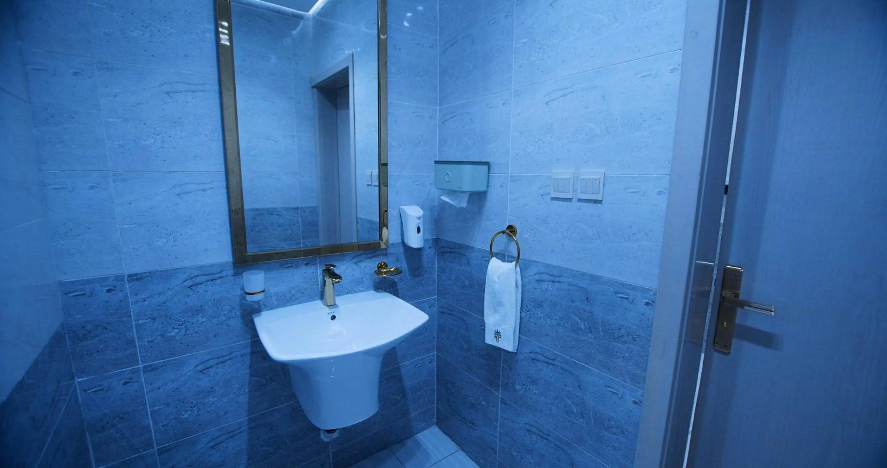 Bathroom in Relax Palace Hotel Apartments
