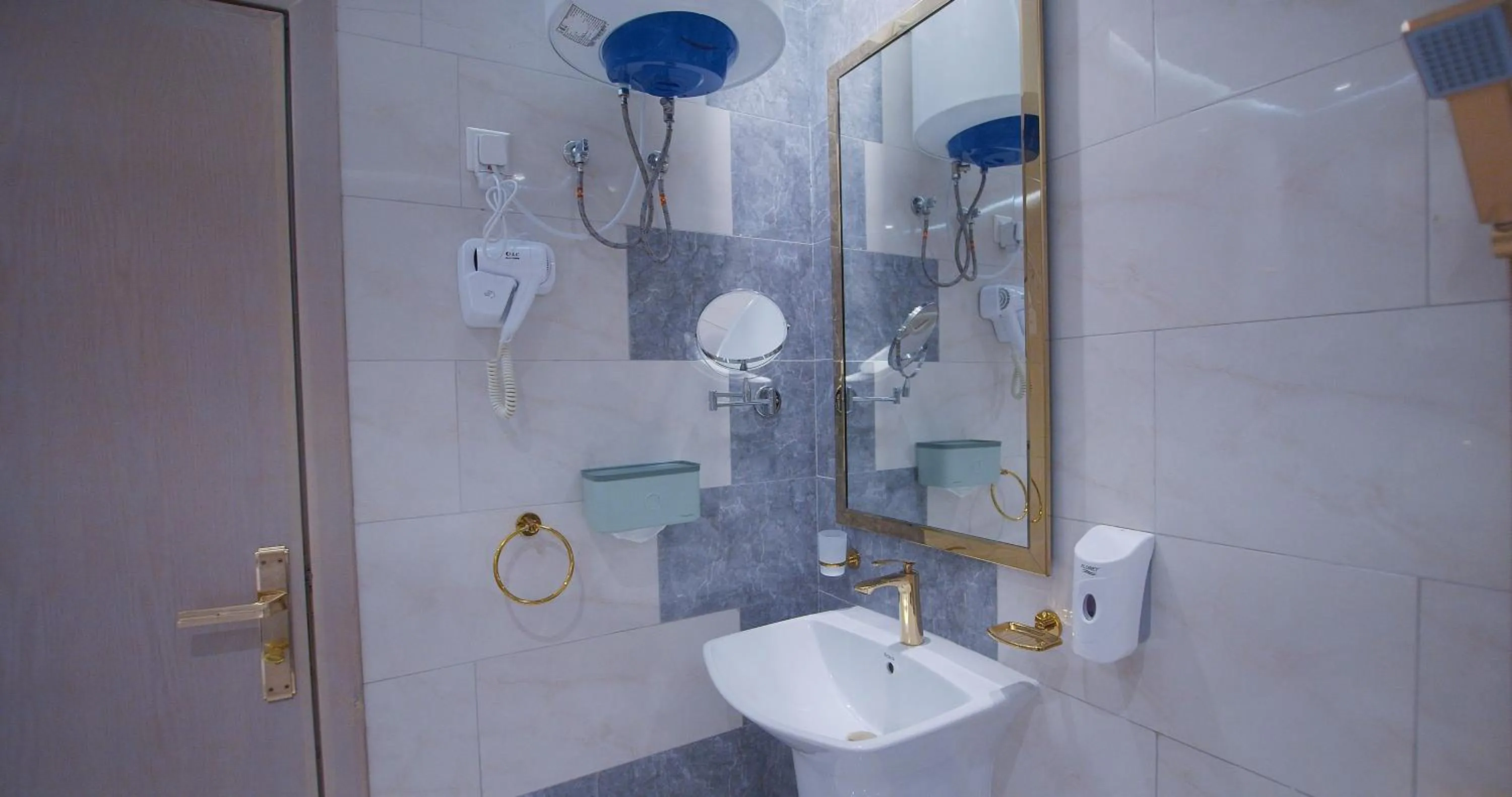 Toilet in Relax Palace Hotel Apartments