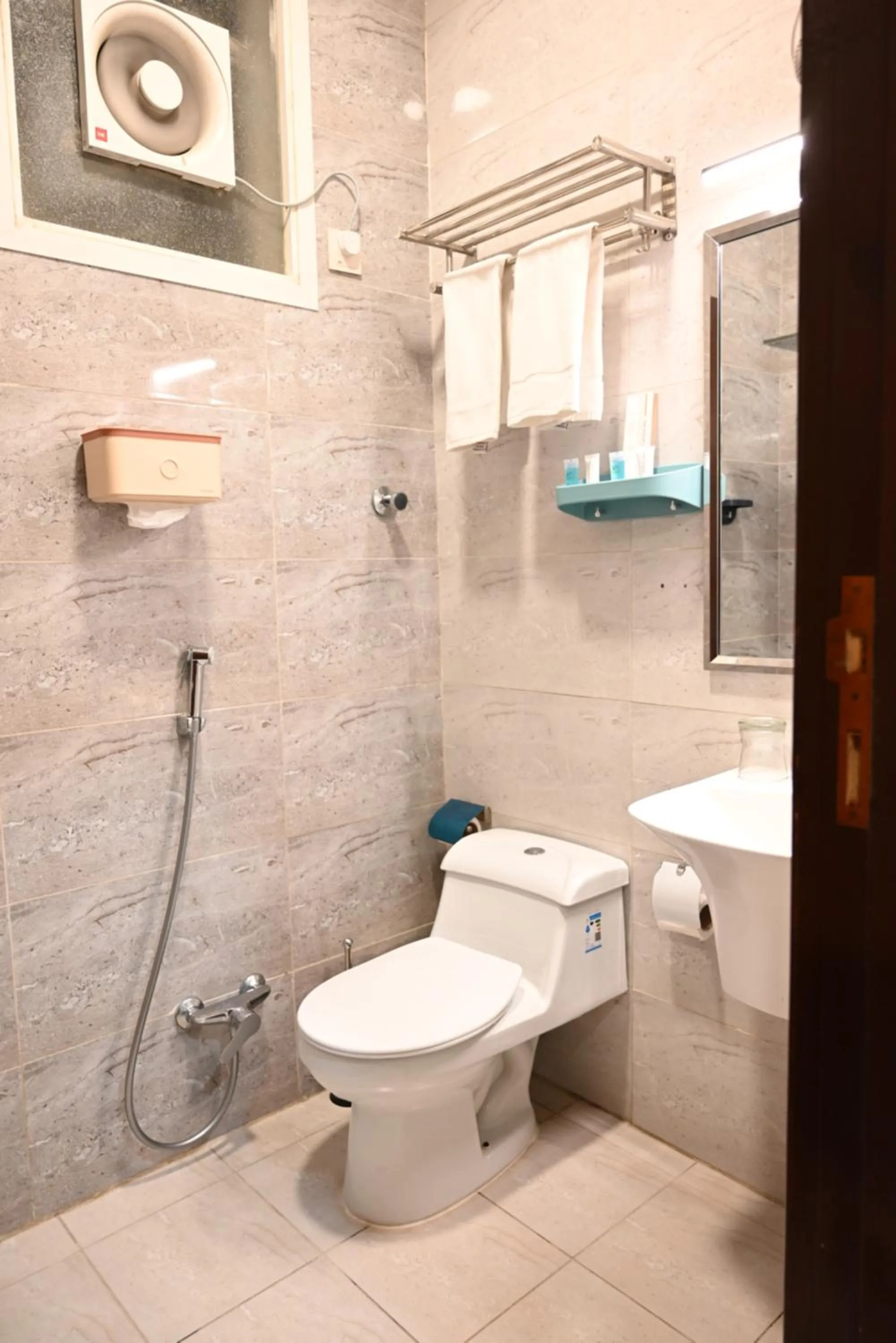 Shower in Relax Palace Hotel Apartments