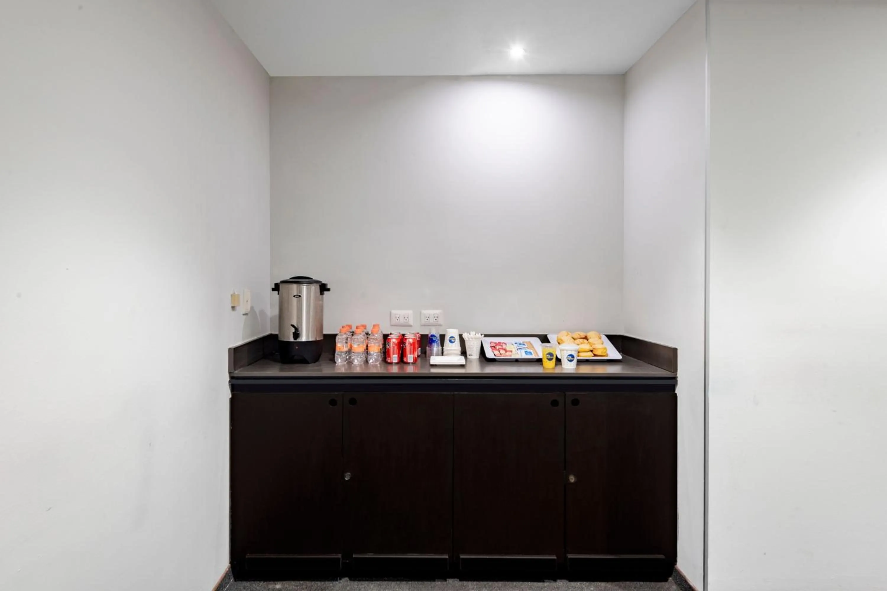 Meeting/conference room in City Express Junior by Marriott Ciudad del Carmen