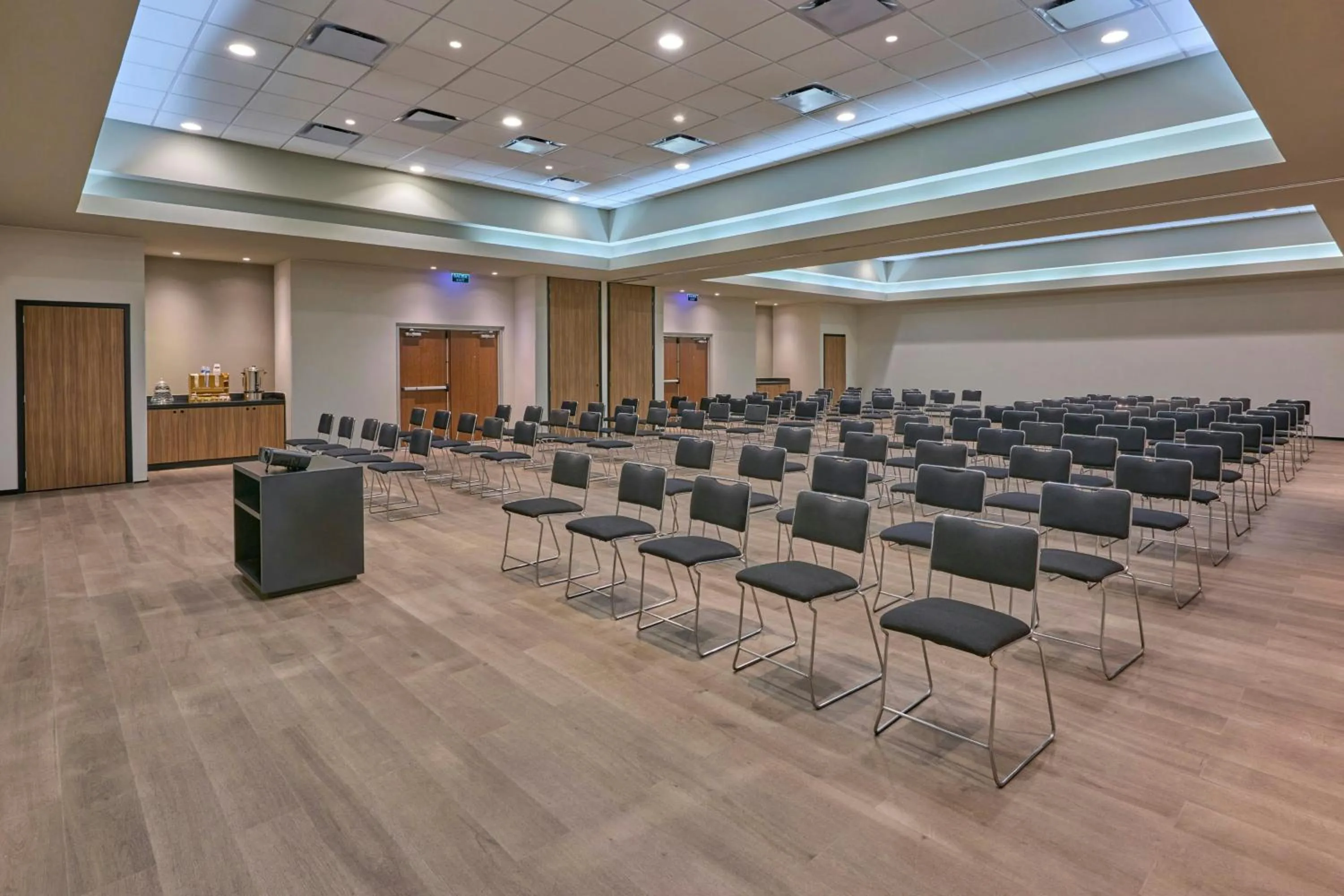 Meeting/conference room in City Express by Marriott La Paz