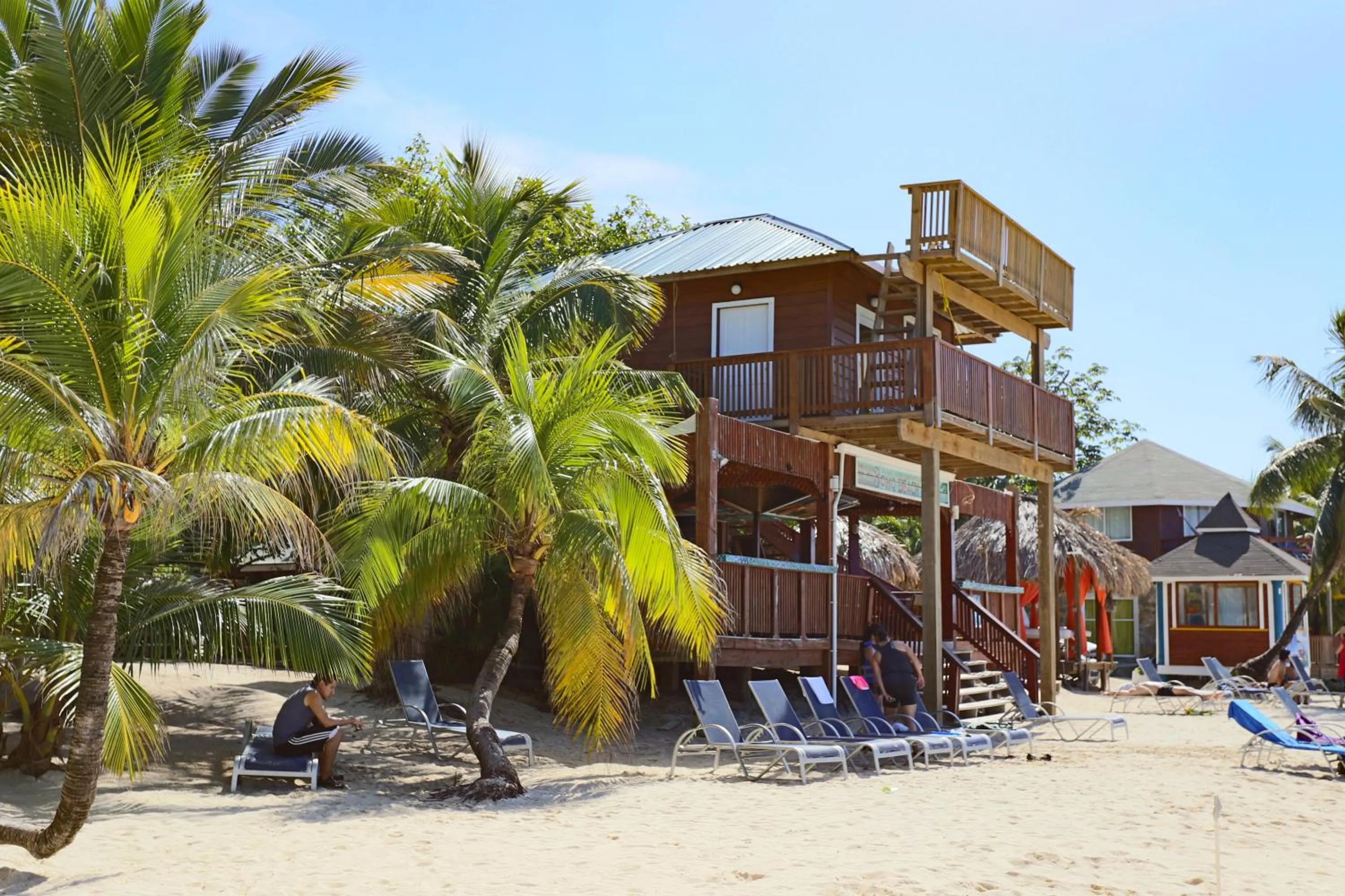 Balcony/Terrace in Fosters West Bay Resort