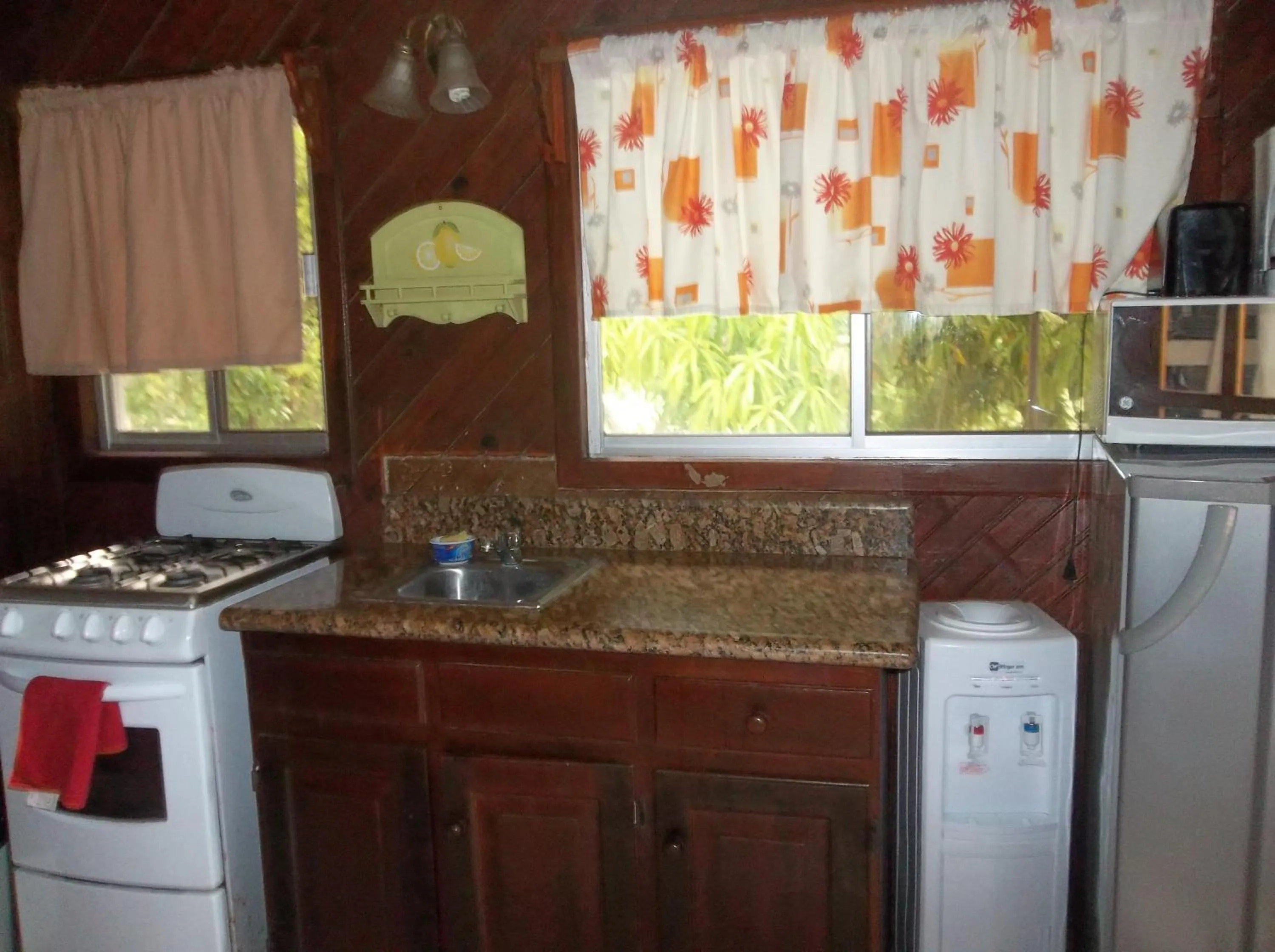 Kitchen or kitchenette in Fosters West Bay Resort