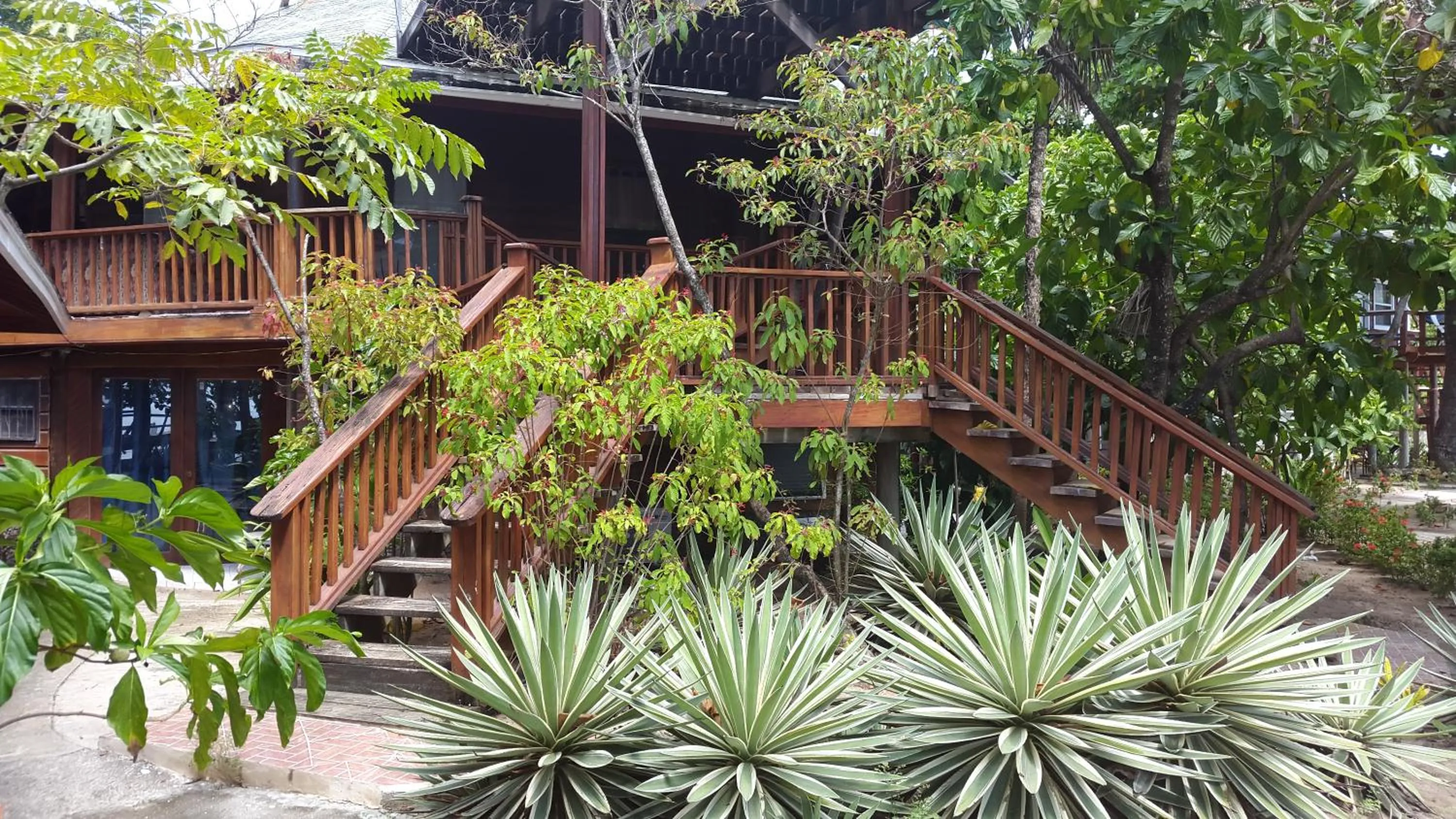 Balcony/Terrace in Fosters West Bay Resort
