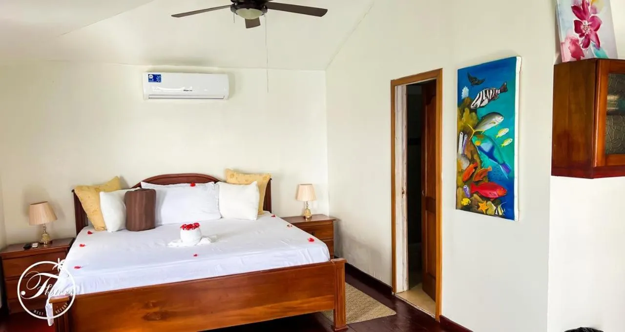 Bed in Fosters West Bay Resort