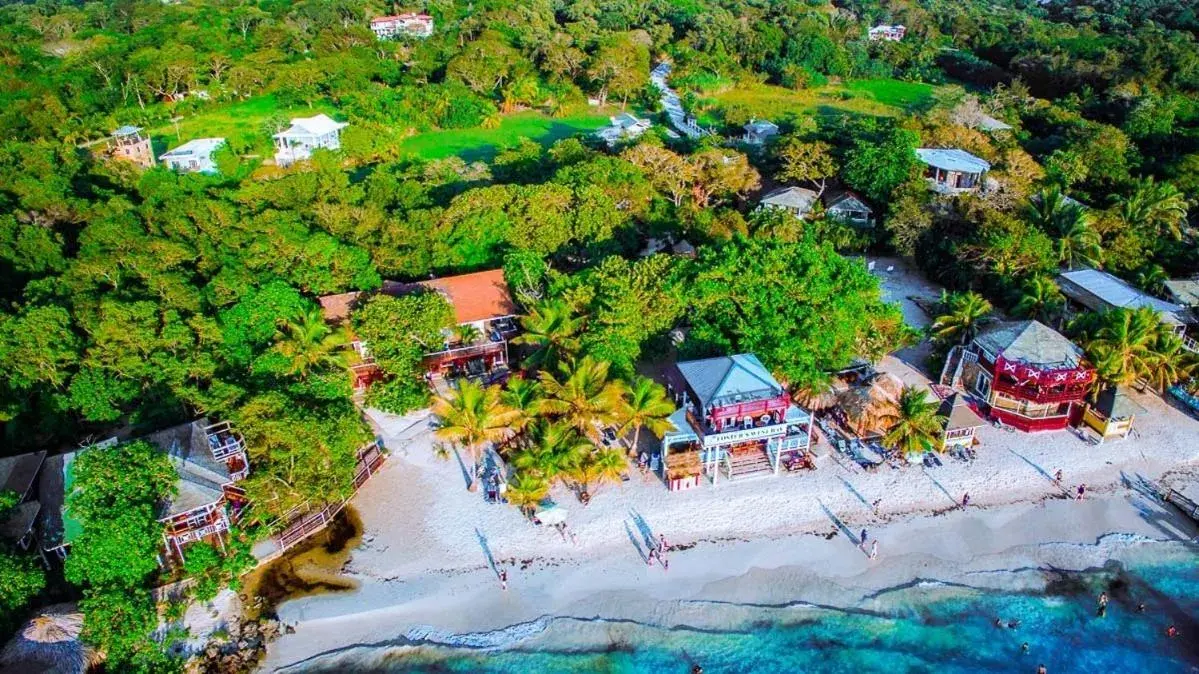 Fosters West Bay Resort Fosters West Bay Resort