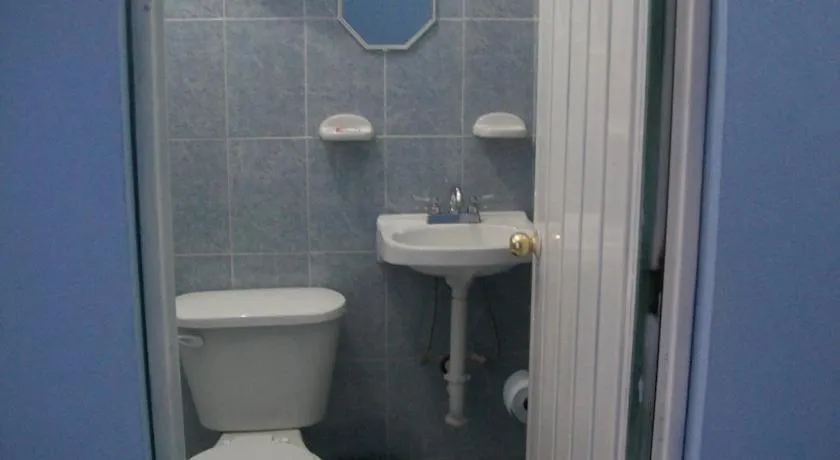 Toilet in Hostal Eclipse Oaxaca