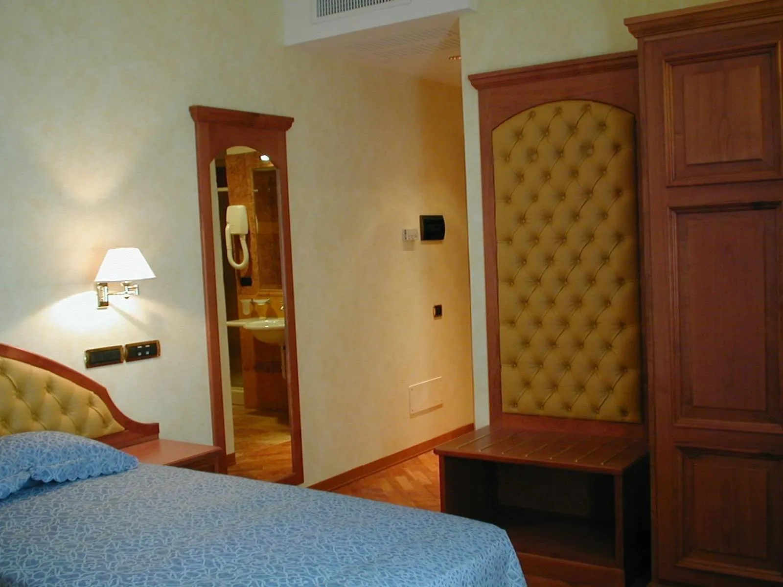 Bed in Hotel Antico Masetto