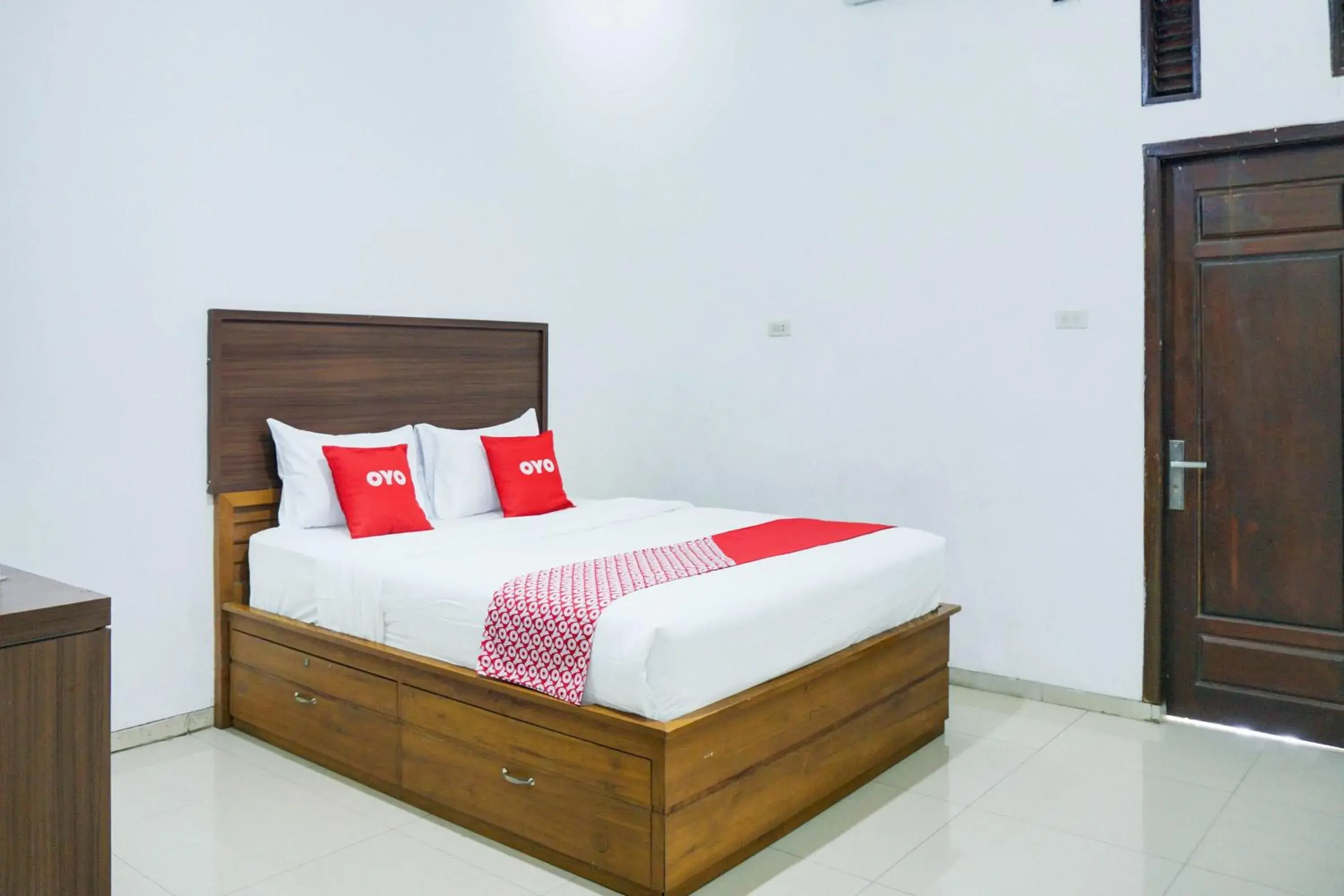 Bedroom, Bed in Hotel O Teluk Betung Near Water Park Lembah Hijau Formerly Kanajiwa Guesthouse 1 Bedroom, Bed in Hotel O Teluk Betung Near Water Park Lembah Hijau Formerly Kanajiwa Guesthouse 1