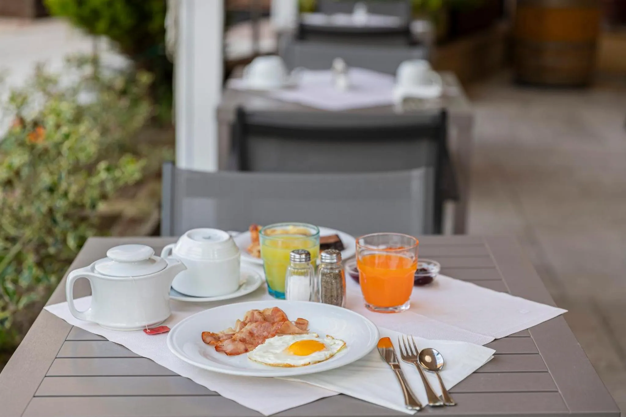 Food and drinks in Hotel Imperial ***S