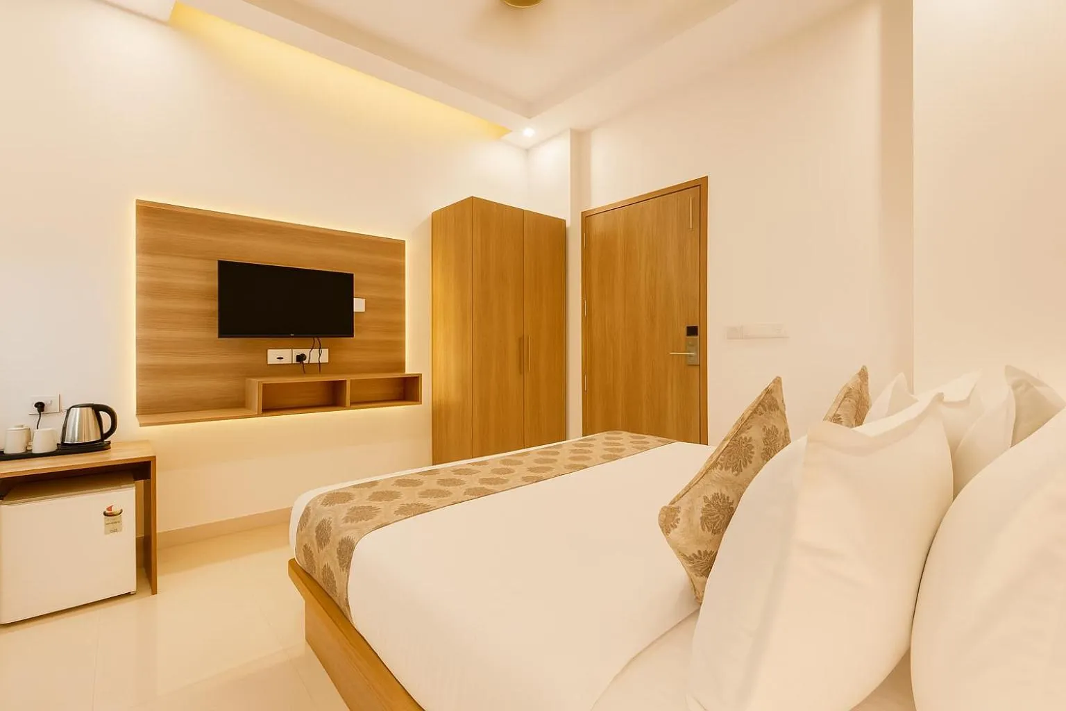 Communal lounge/ TV room, Bed in Arogyadham Wellness Retreat