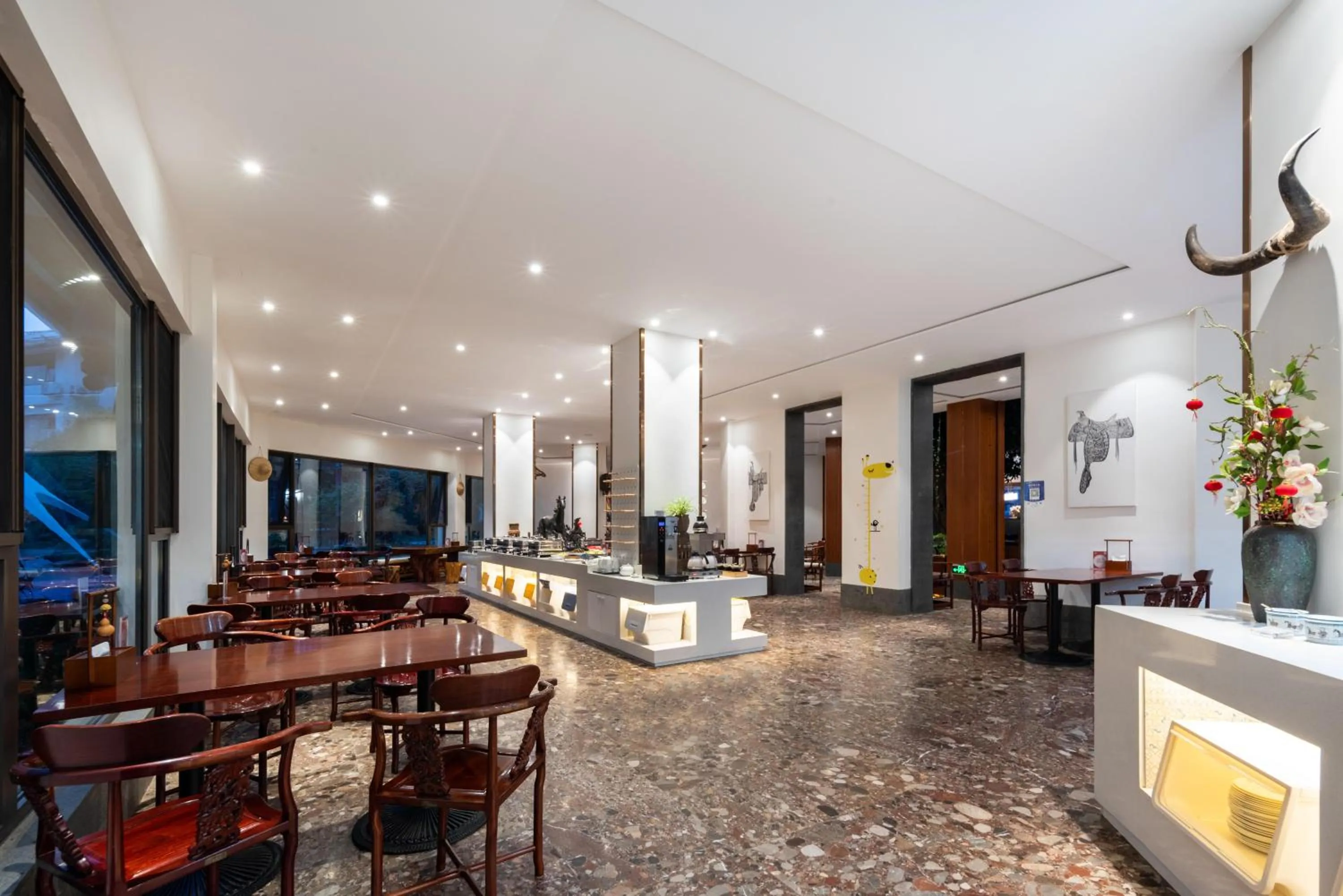 Restaurant/places to eat in Huama SSAW Hotel Lijiang