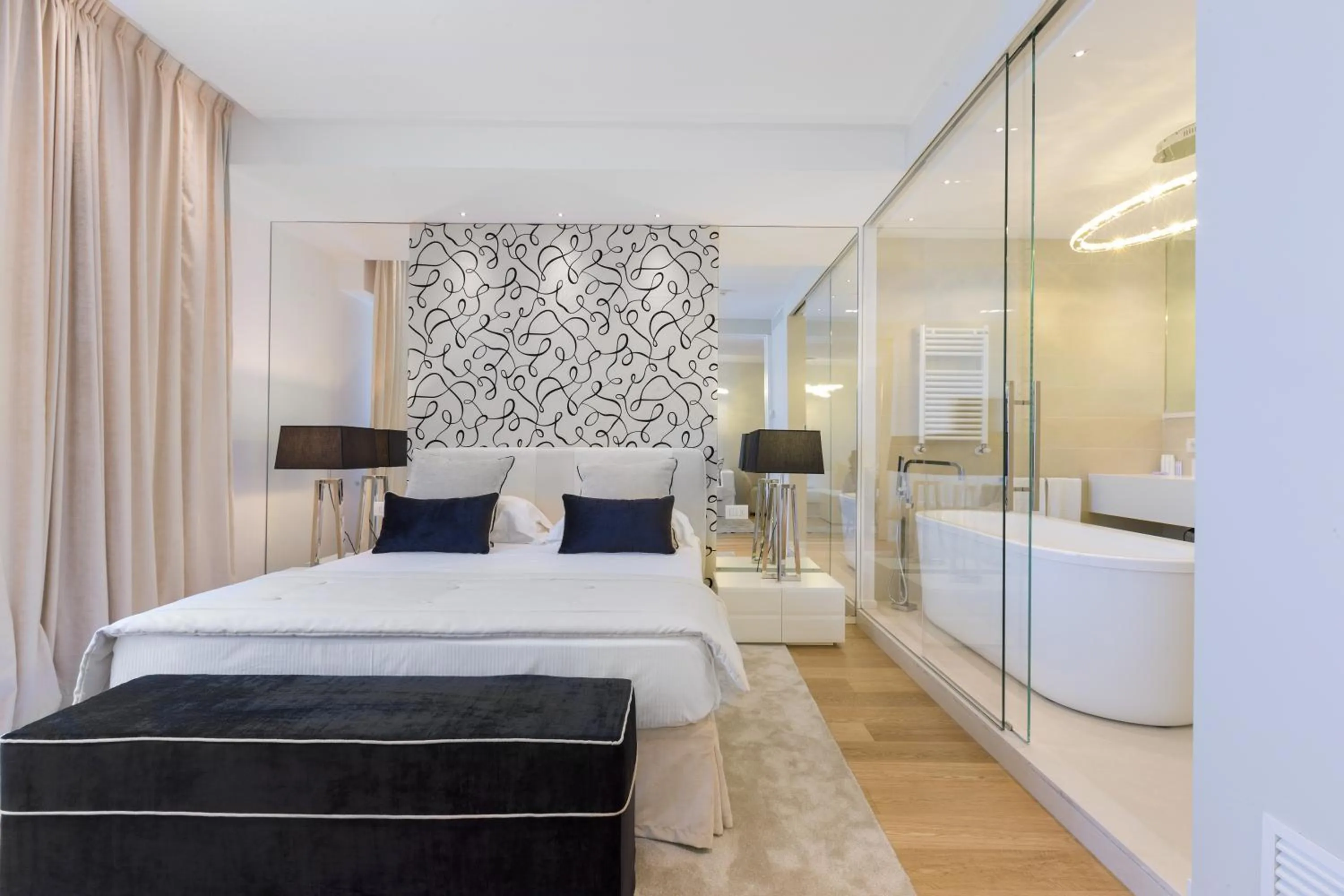 Photo of the whole room, Bed in Hotel Lungomare