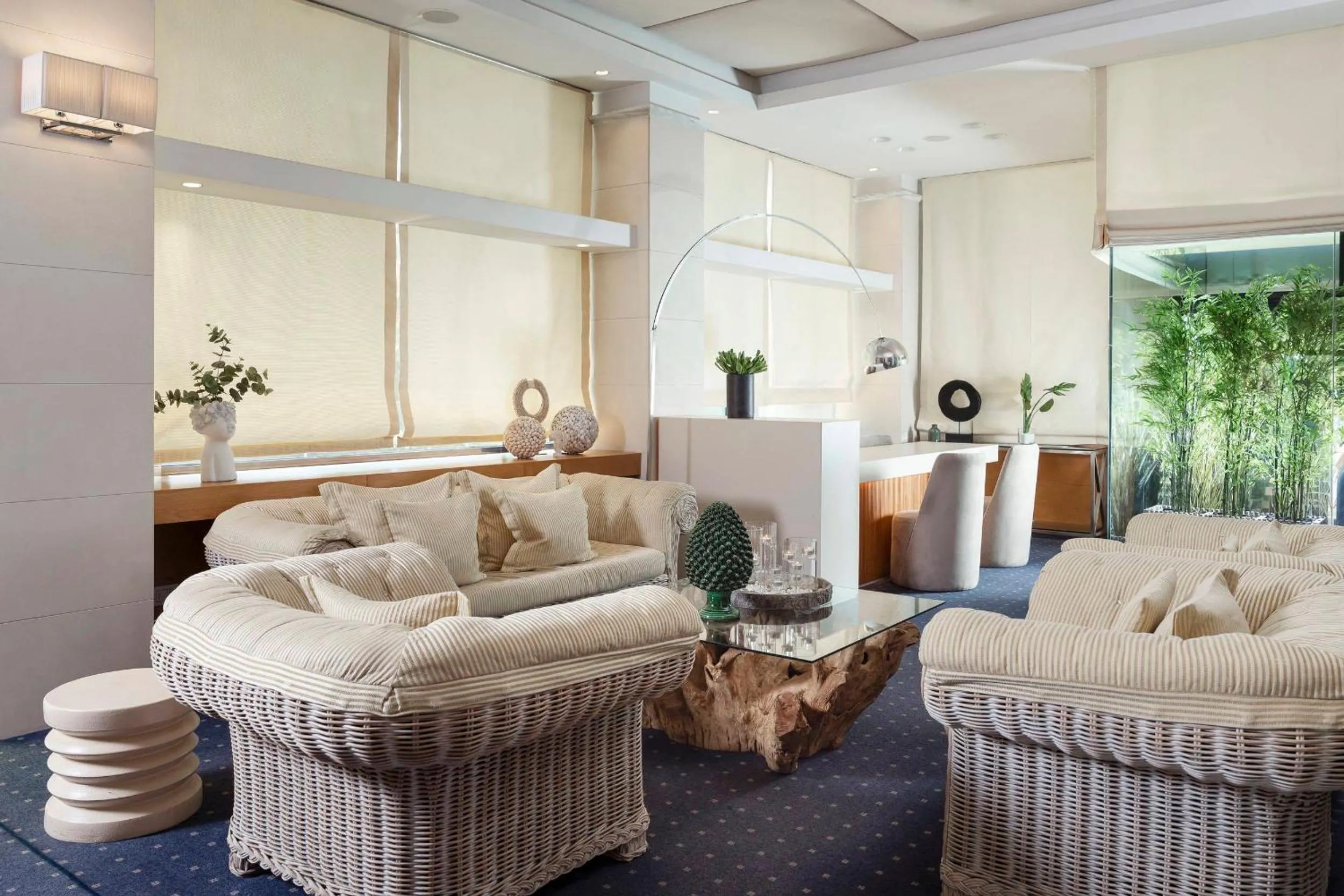 Communal lounge/ TV room in Hotel Lungomare