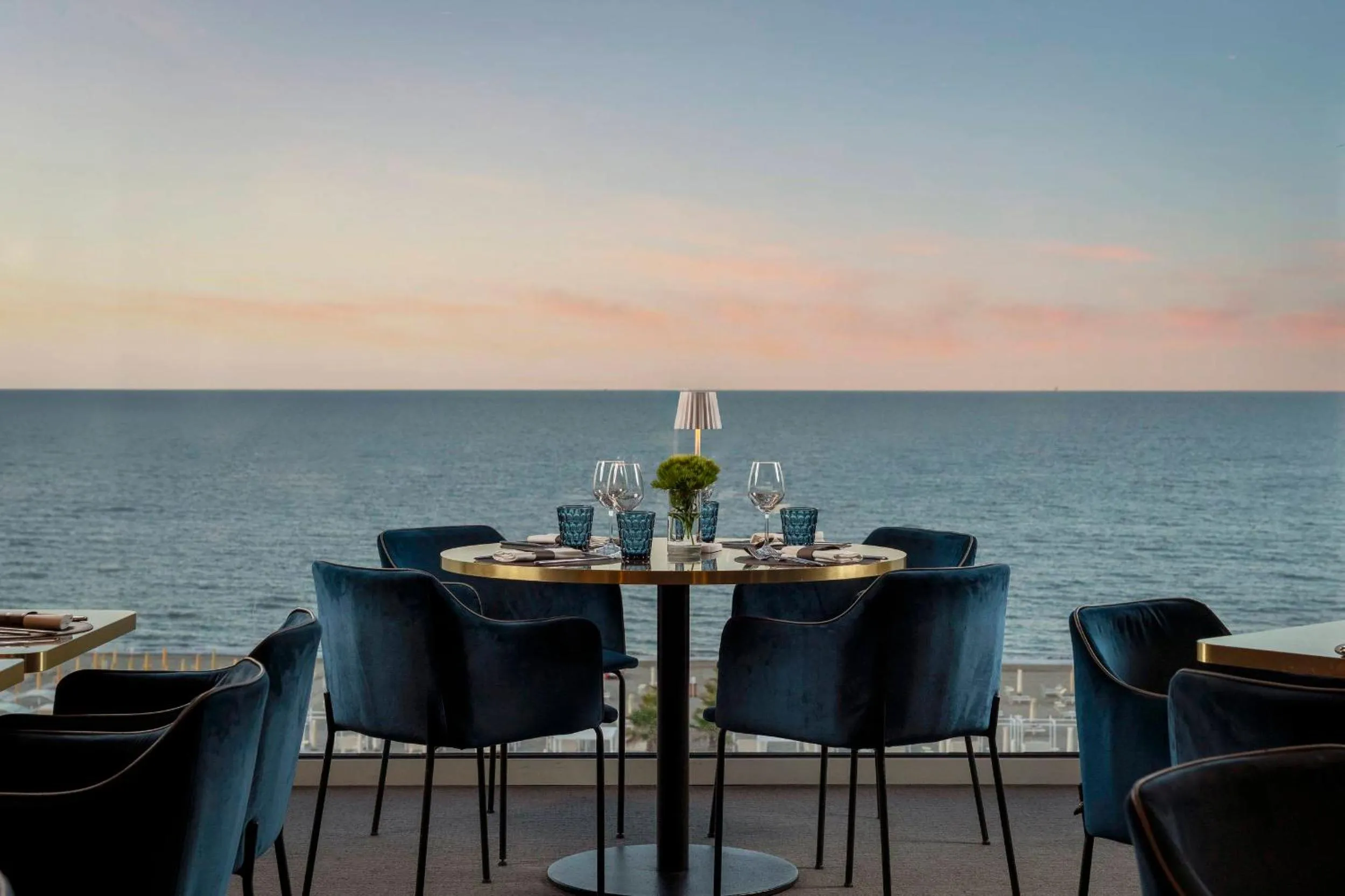 Restaurant/places to eat in Hotel Lungomare