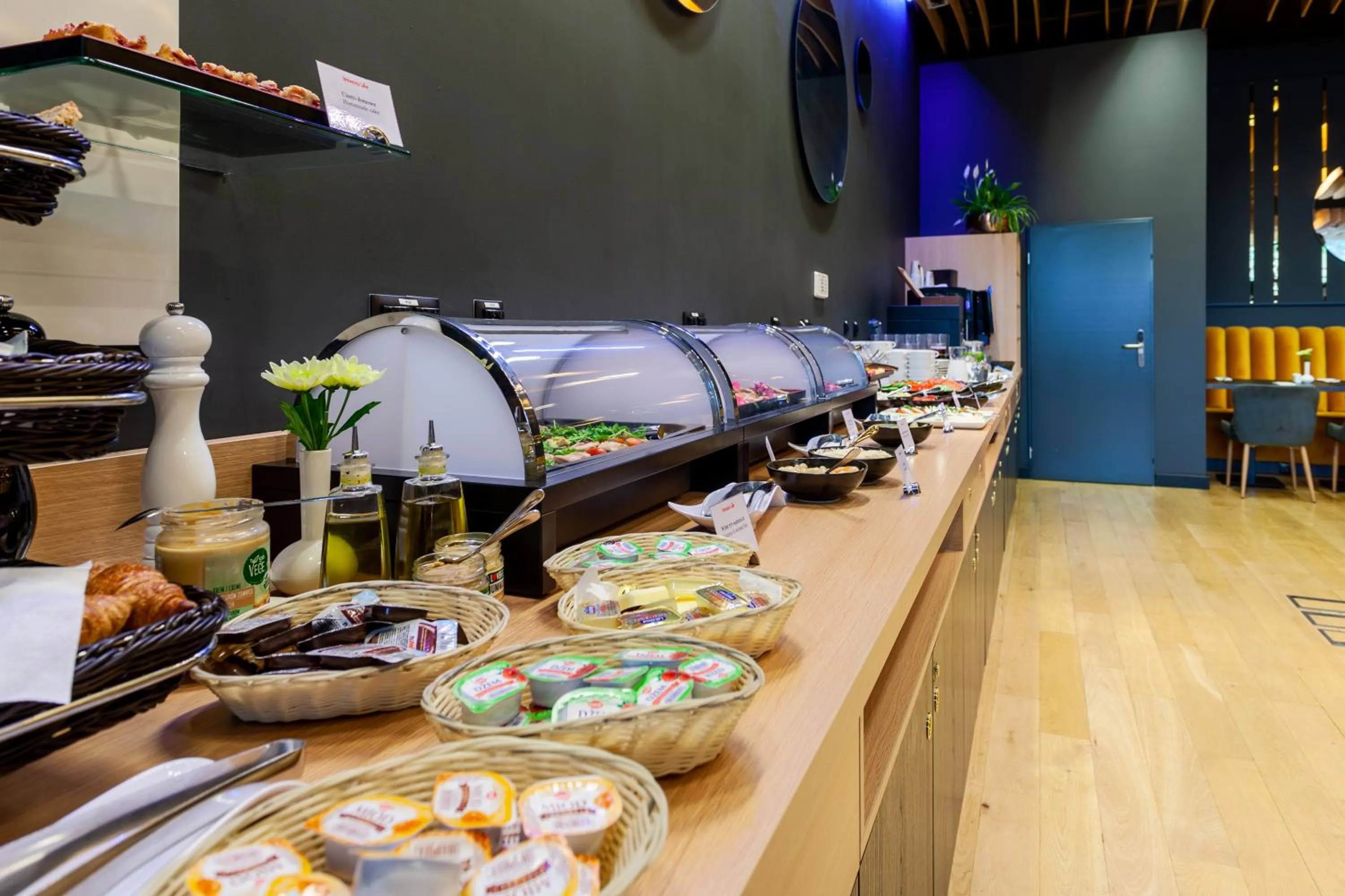 Breakfast in Hotel Sante