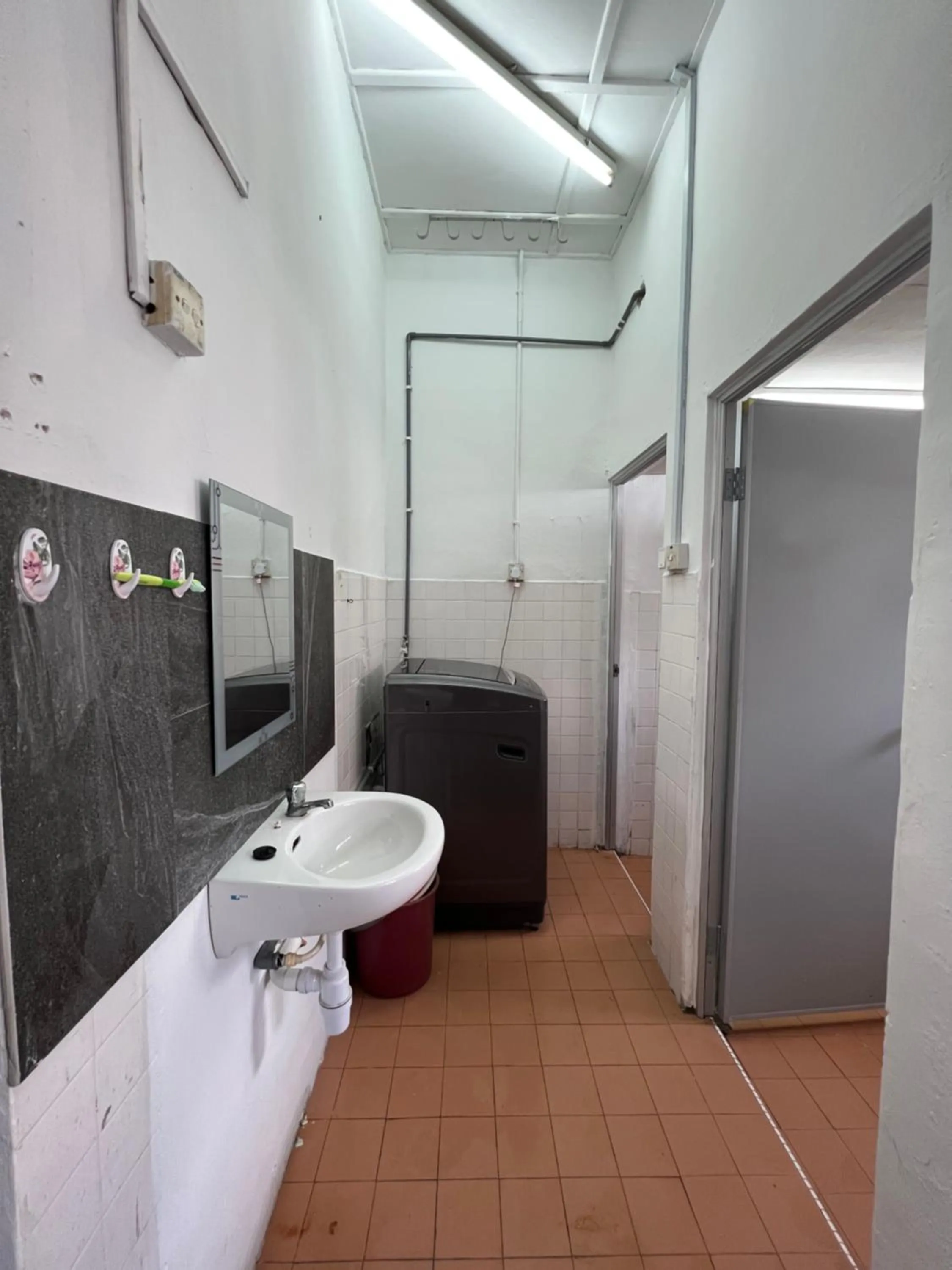 Toilet in Jiaxin Dormitory - Puteri Wangsa 家馨旅舍