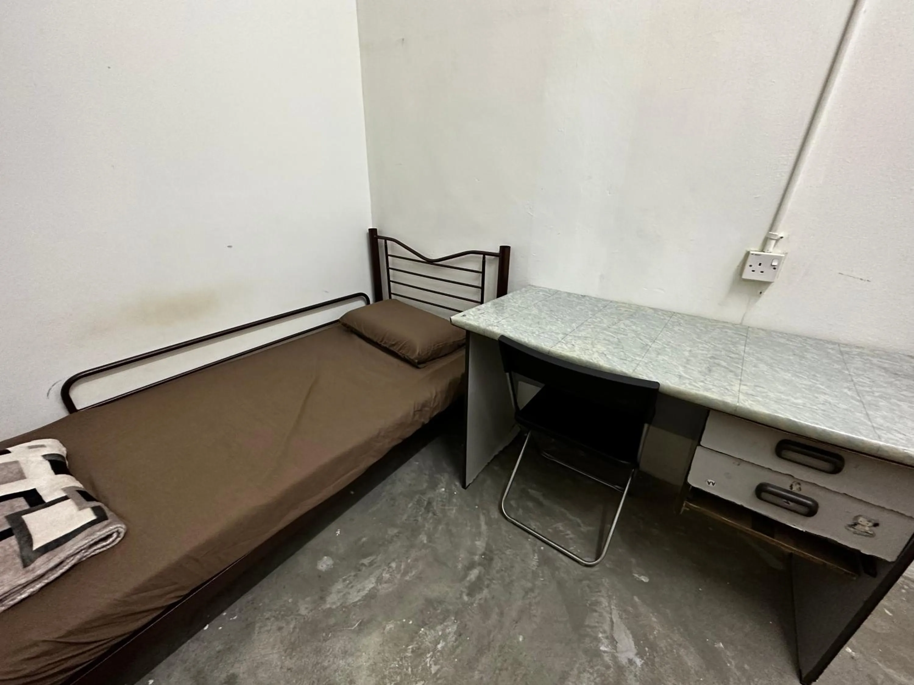 Bed in Jiaxin Dormitory - Puteri Wangsa 家馨旅舍