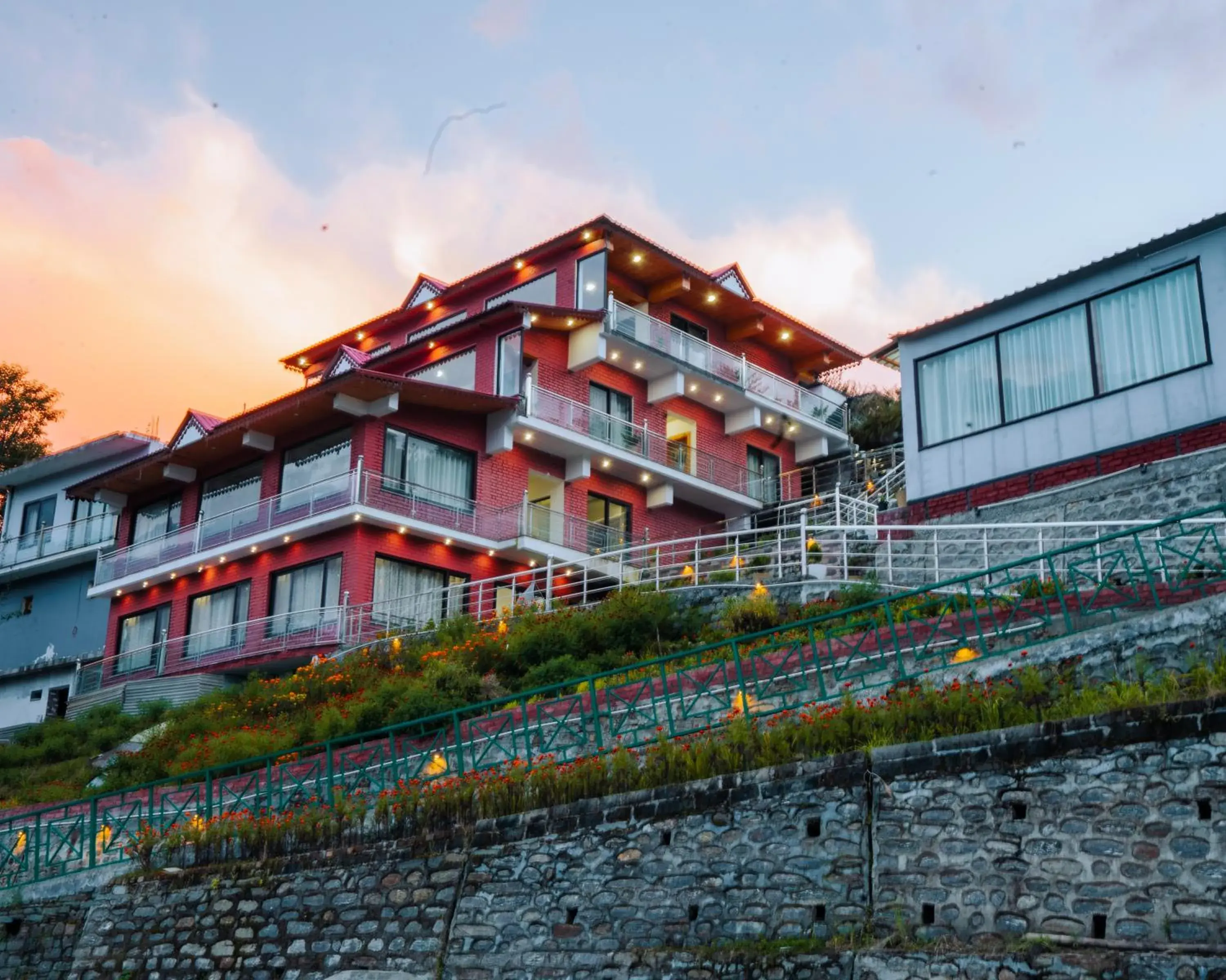 Aaryam Resort, Auli Aaryam Resort, Auli