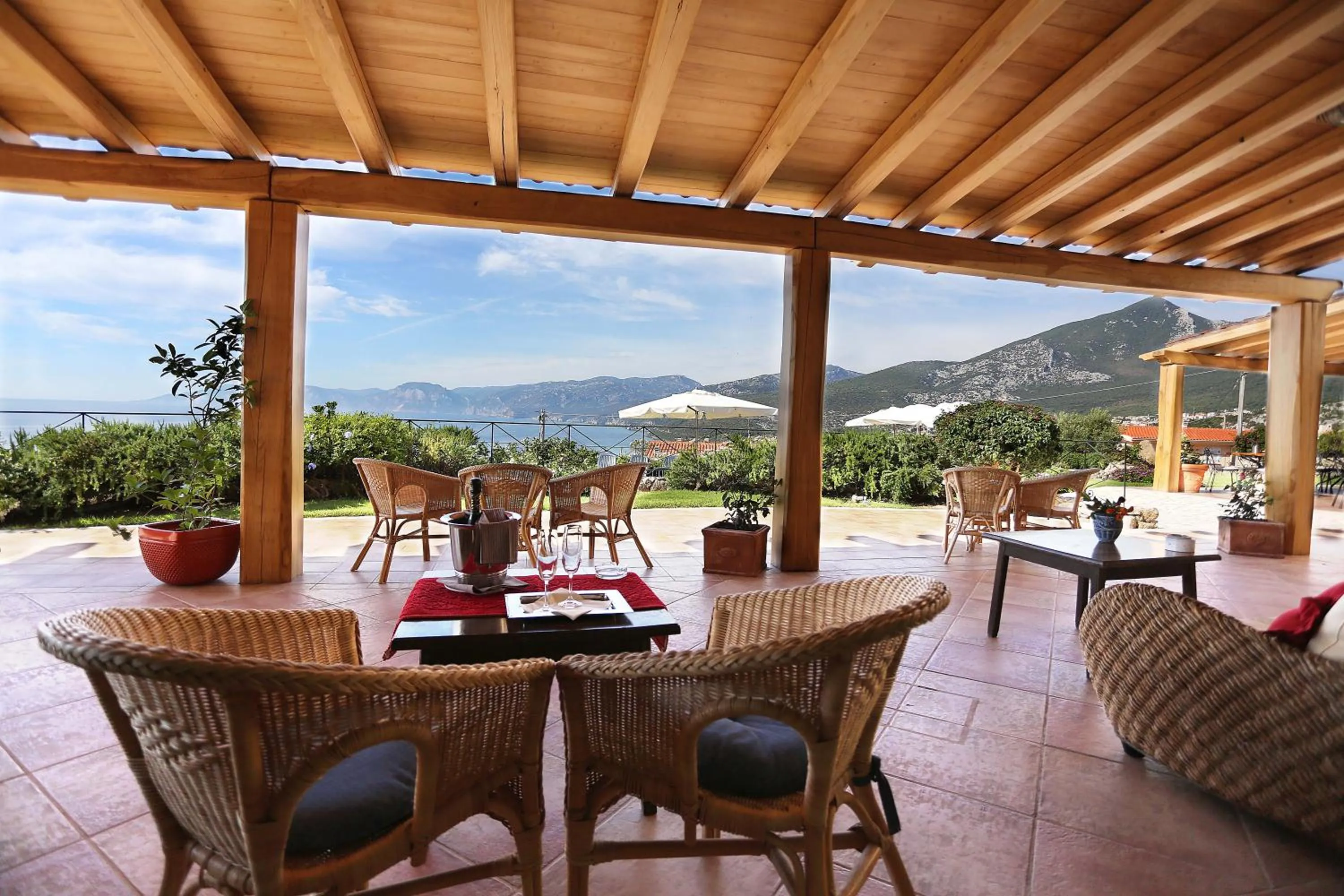 Hotel Villa Gustui Maris