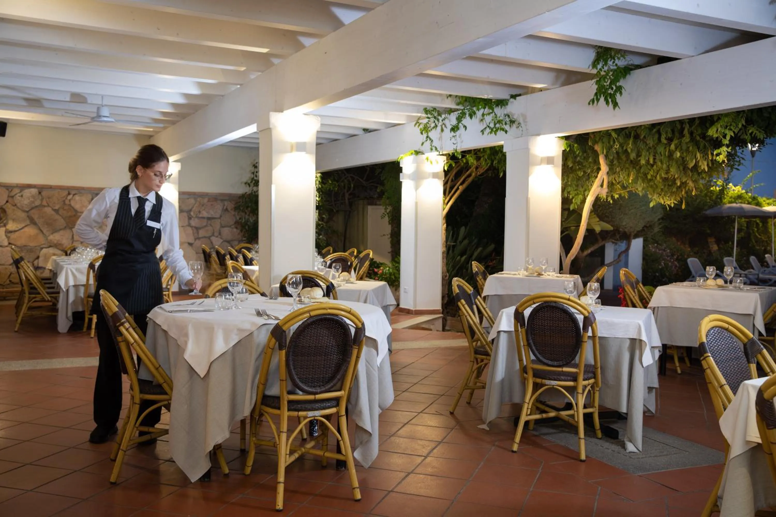 Restaurant/places to eat in Hotel la Torre