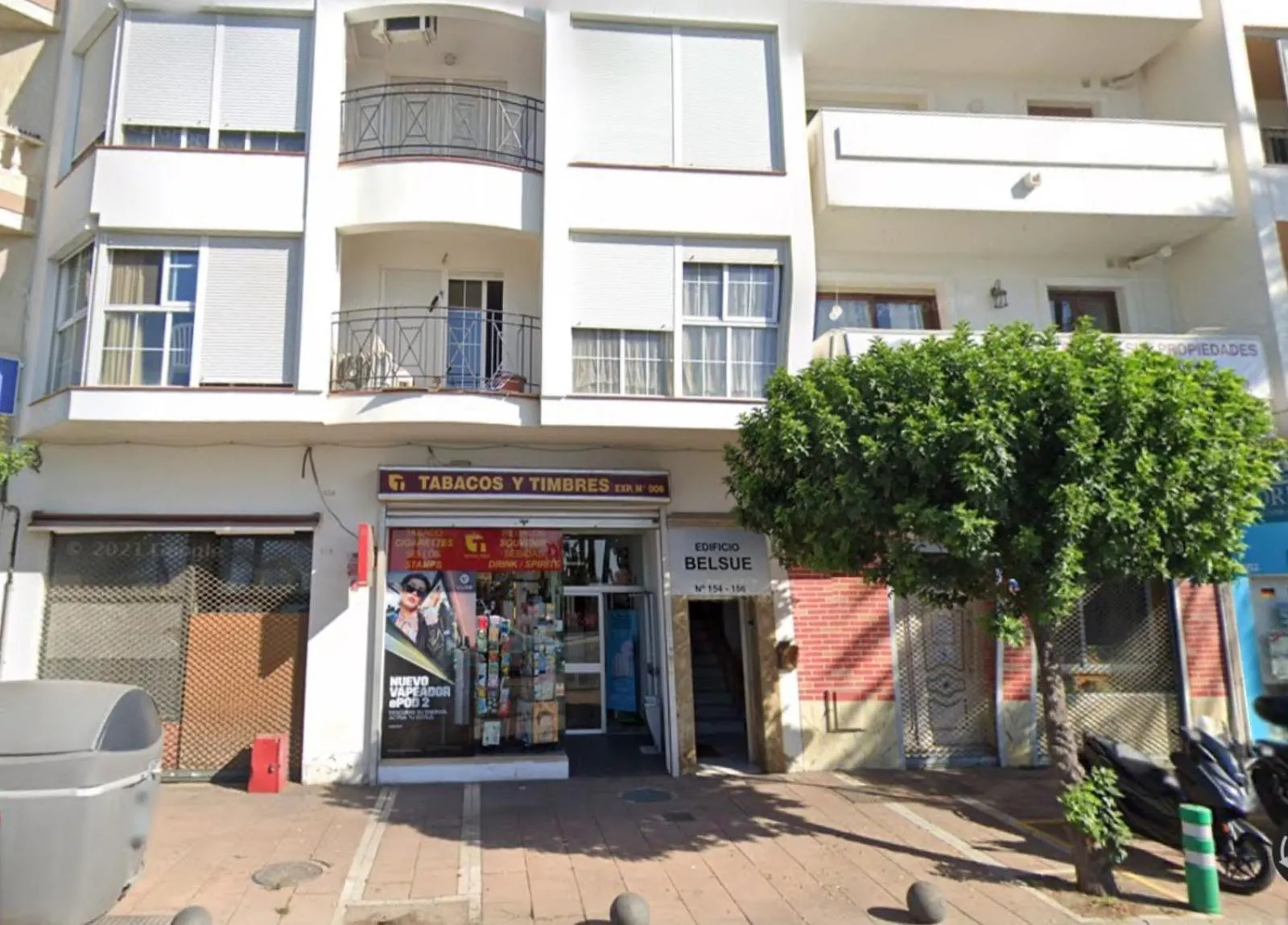Property building in BeachLine Penthouse - SeaLine Apartments