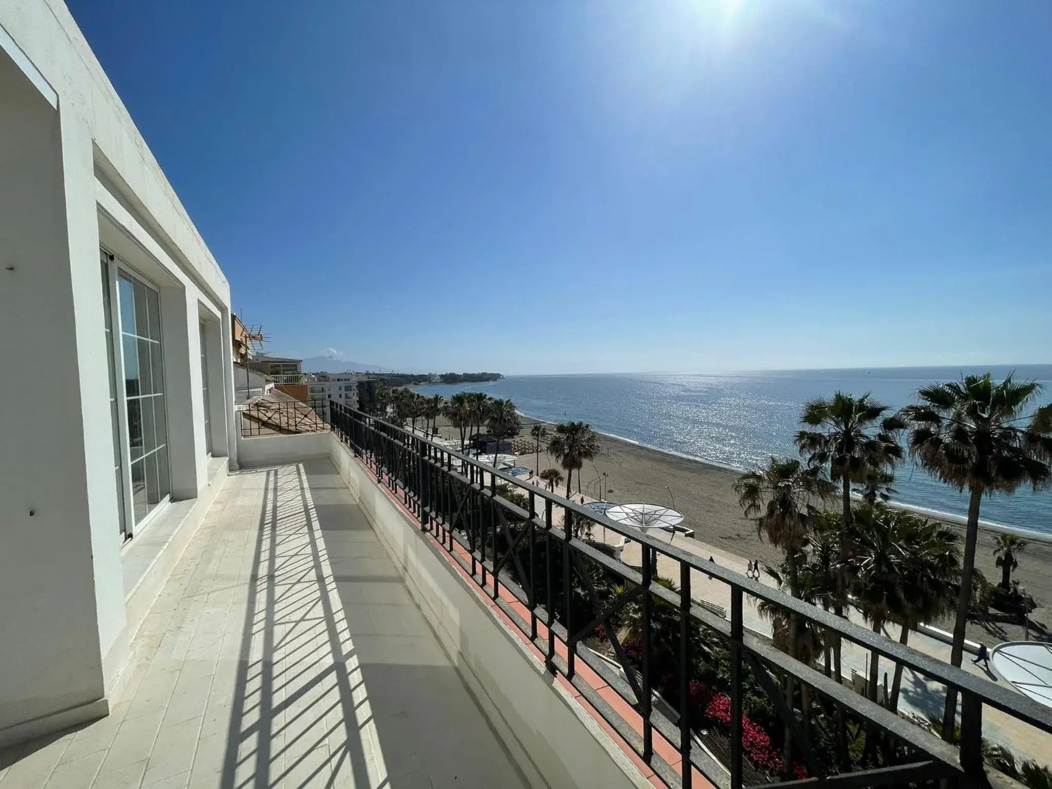 BeachLine Penthouse - SeaLine Apartments BeachLine Penthouse - SeaLine Apartments