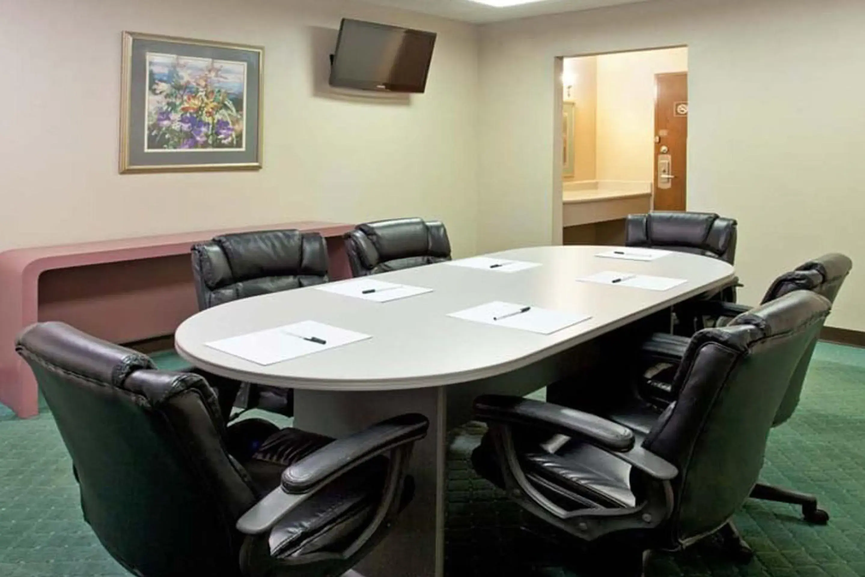 Meeting/conference room in Norwood Inn & Suites Indianapolis East Post Drive