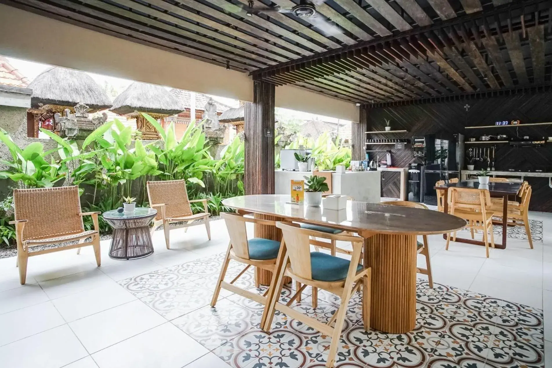 Restaurant/places to eat in Tanaga CoLiving Restaurant/places to eat in Tanaga CoLiving