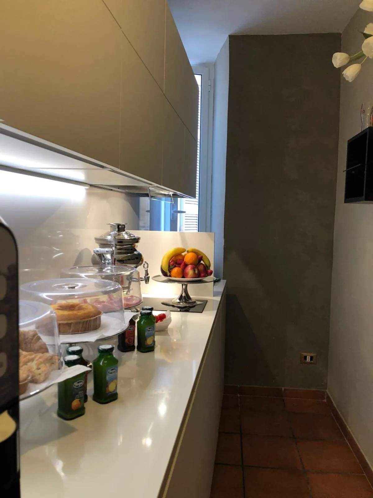 Property building in 207 Inn